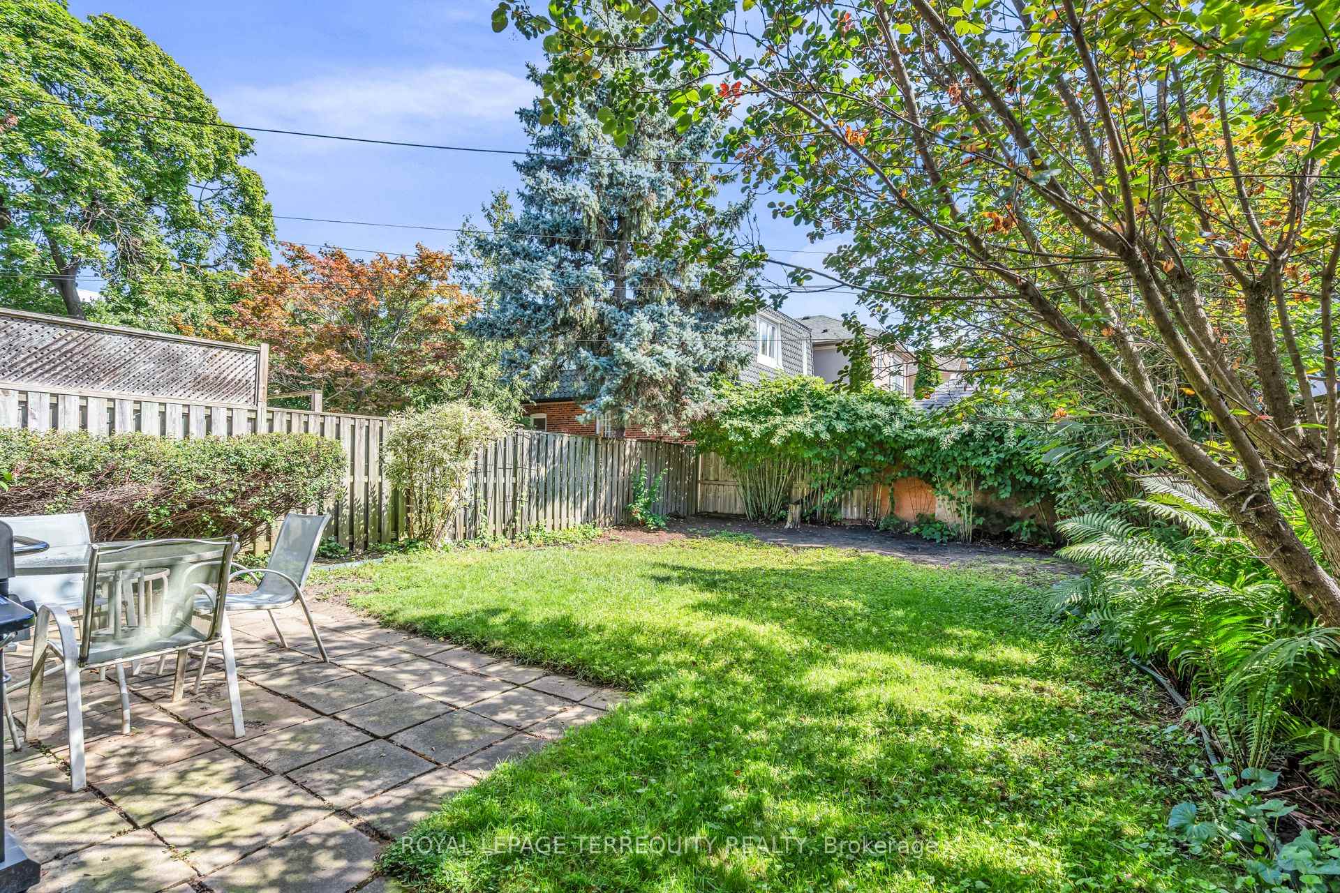 Photo 4 of 391 Sutherland Drive, Toronto, Leaside — HOMEH