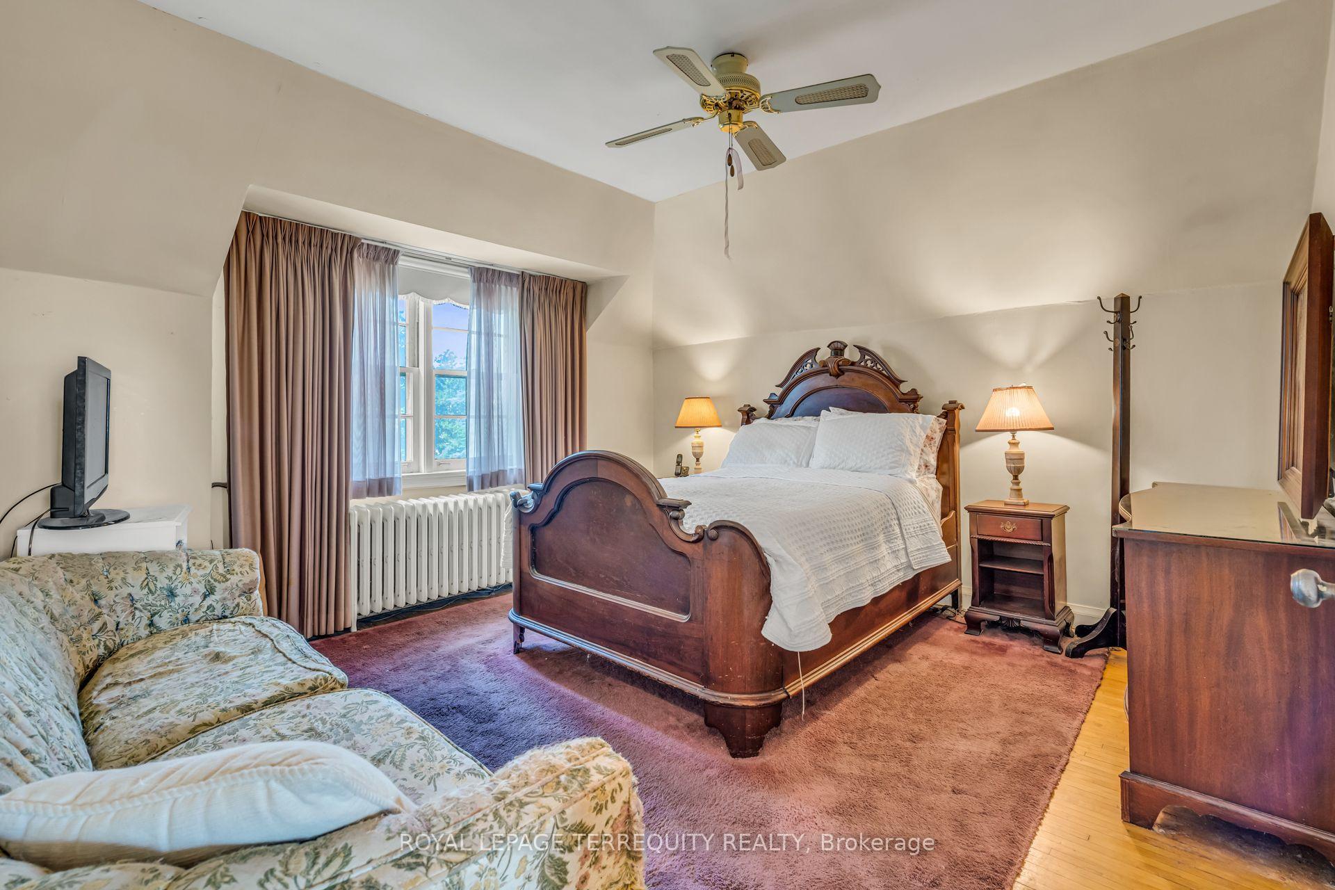 Photo 17 of 391 Sutherland Drive, Toronto, Leaside — HOMEH
