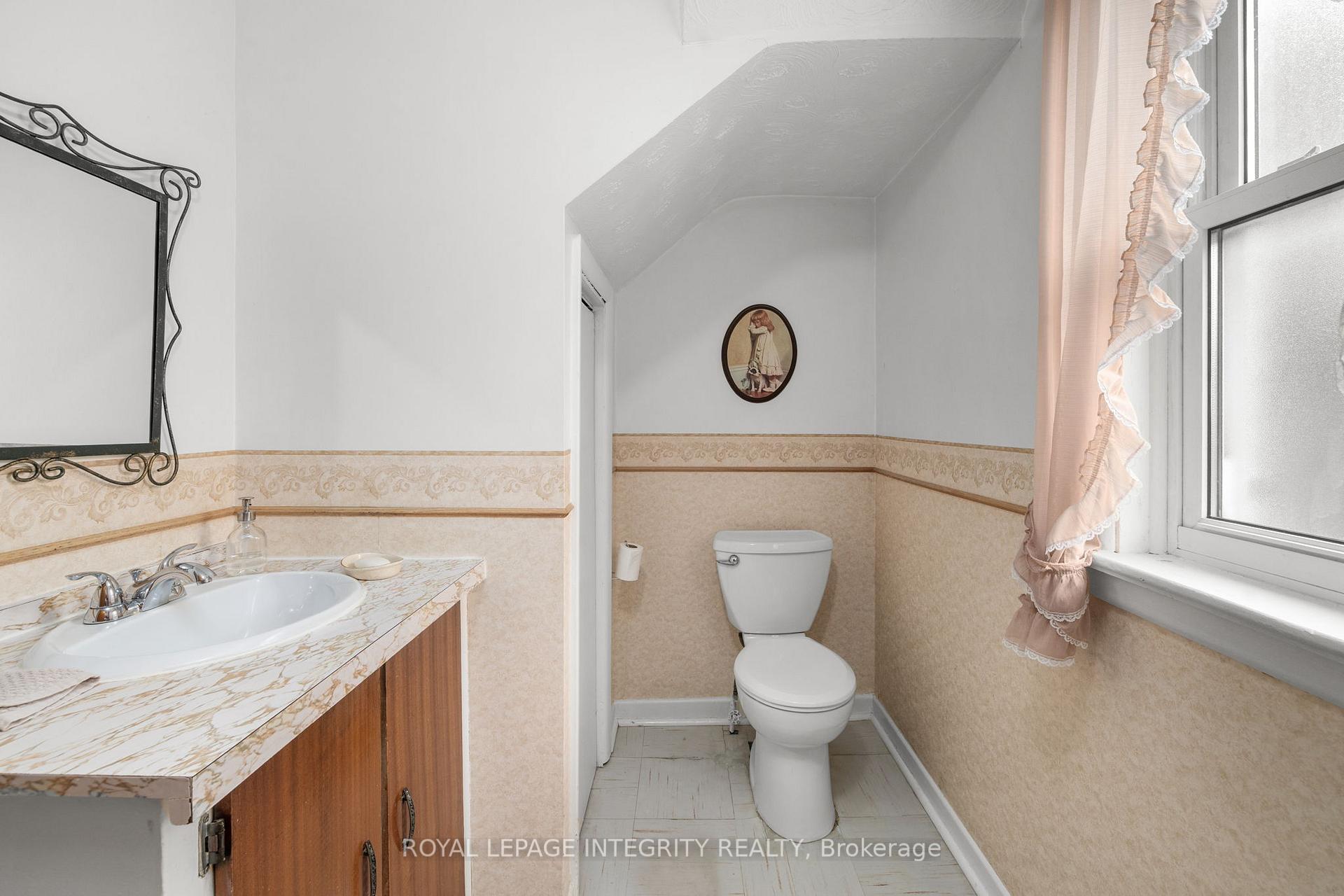 Photo 33 of 1081 Kenaston Street, Ottawa, Cyrville Rd./Industrial Park — HOMEH