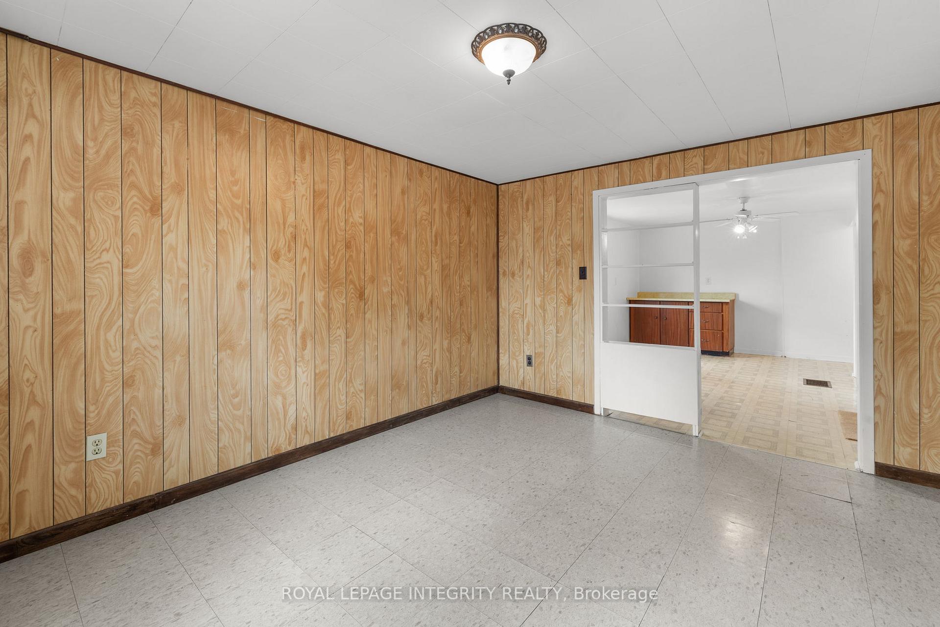 Photo 61 of 1081 Kenaston Street, Ottawa, Cyrville Rd./Industrial Park — HOMEH