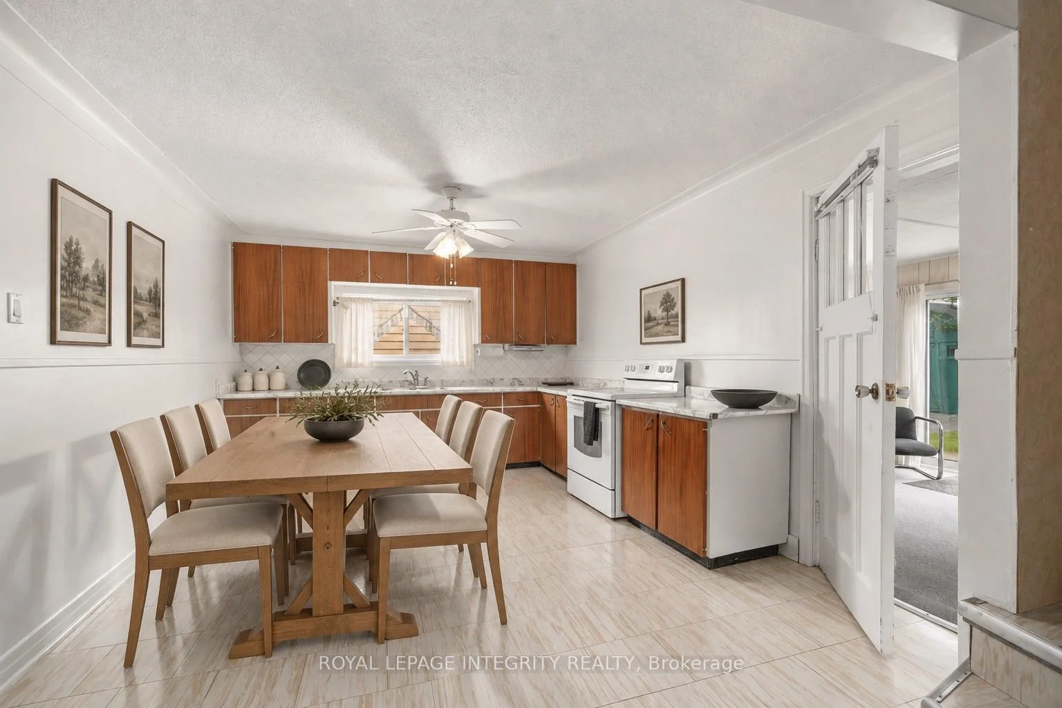 Photo 26 of 1081 Kenaston Street, Ottawa, Cyrville Rd./Industrial Park — HOMEH