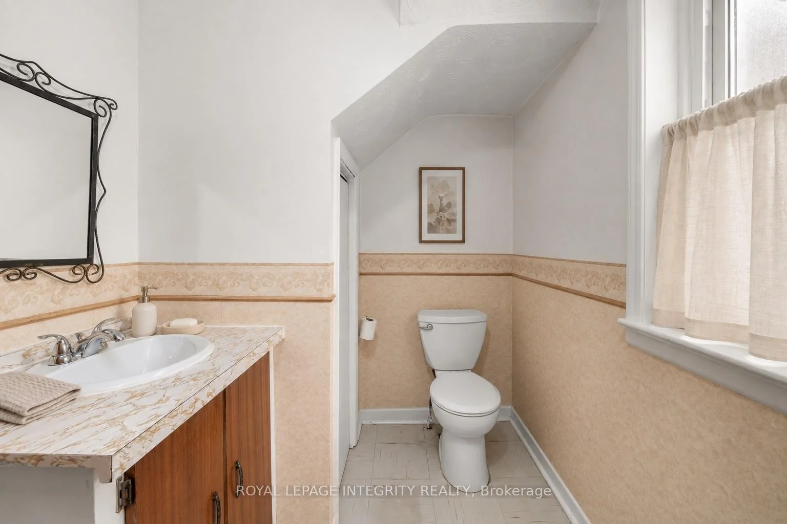 Photo 37 of 1081 Kenaston Street, Ottawa, Cyrville Rd./Industrial Park — HOMEH