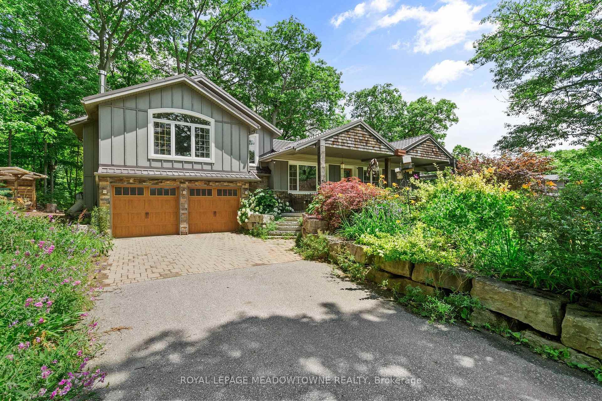 Photo 1 of 10621 Third Line, Halton Hills, Rural Esquesing — HOMEH