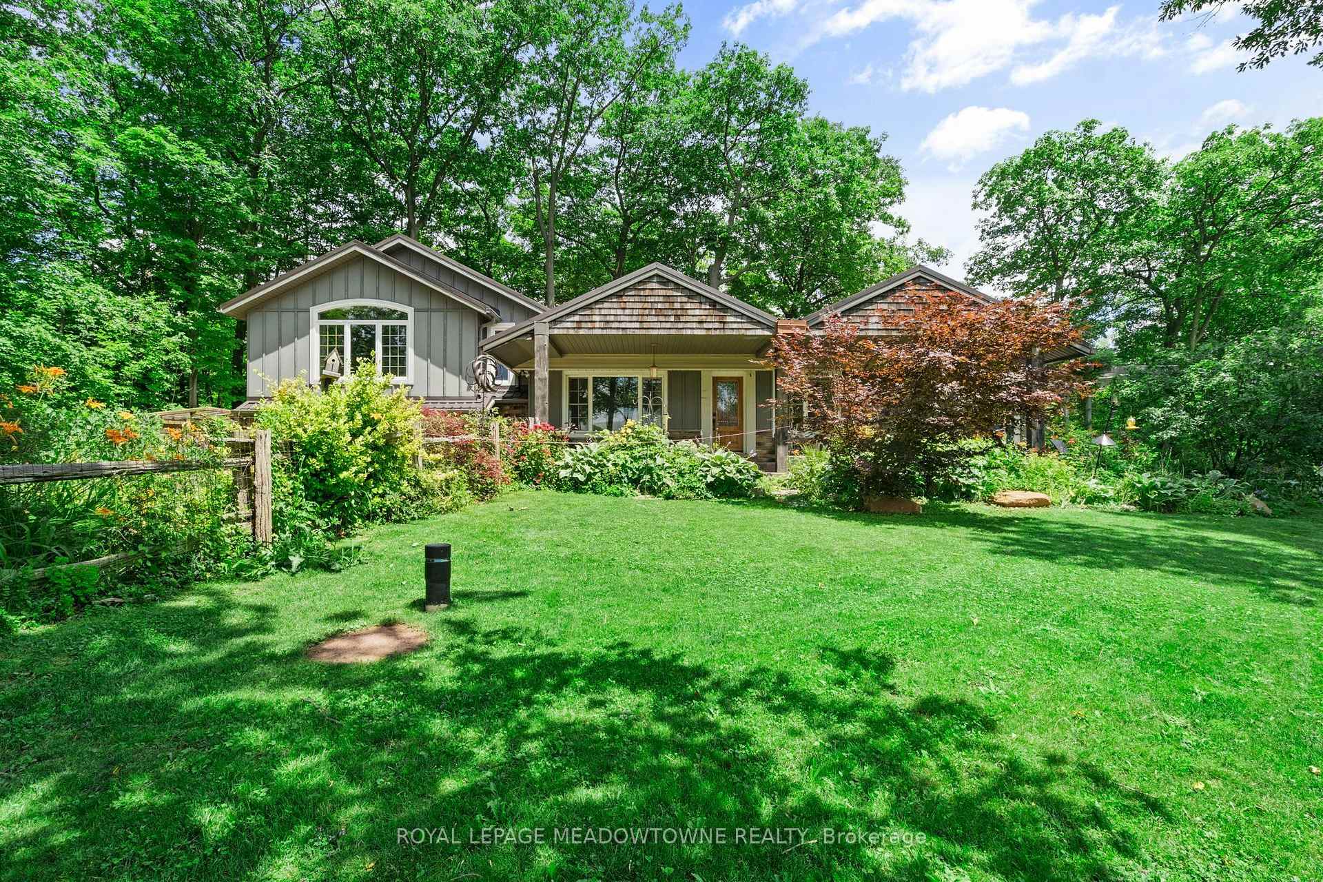 Photo 3 of 10621 Third Line, Halton Hills, Rural Esquesing — HOMEH