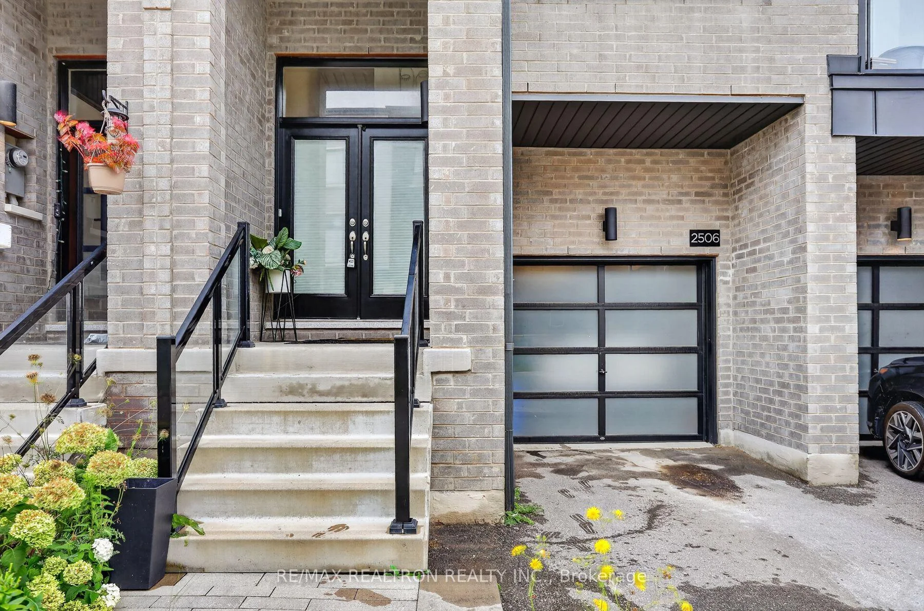 Photo 5 of 2506 Castlegate Crossing Drive, Pickering, Duffin Heights — HOMEH