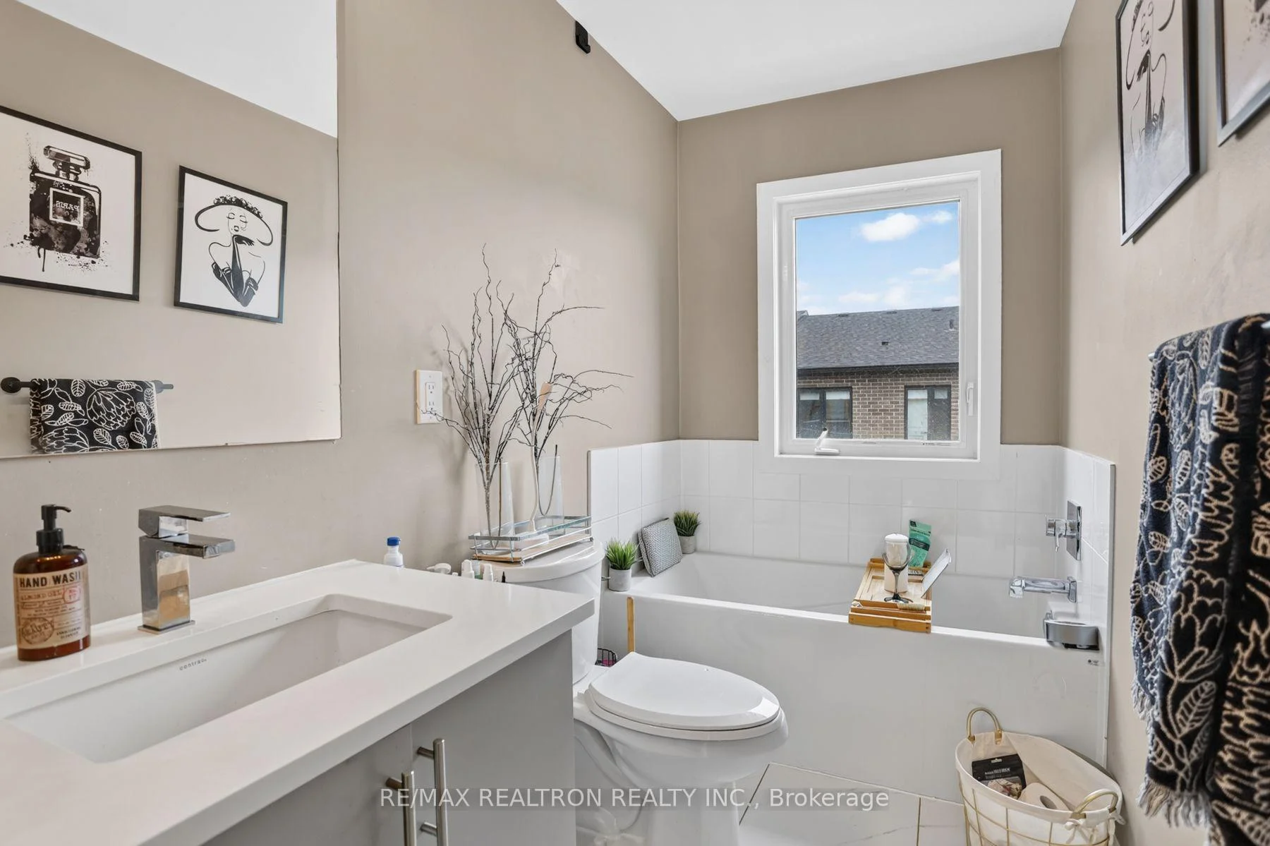 Photo 43 of 2506 Castlegate Crossing Drive, Pickering, Duffin Heights — HOMEH