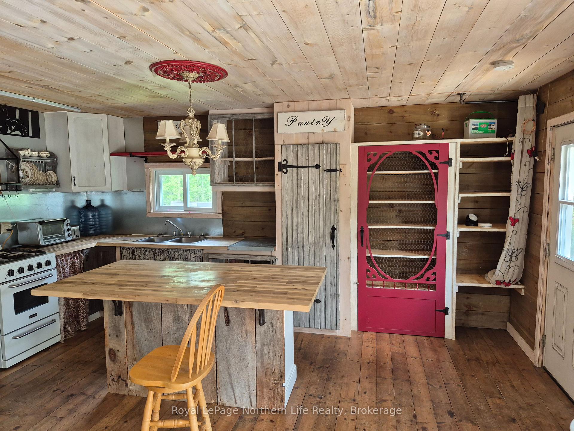 Photo 8 of 554 Janveau Road, Papineau-Cameron, Papineau Cameron — HOMEH