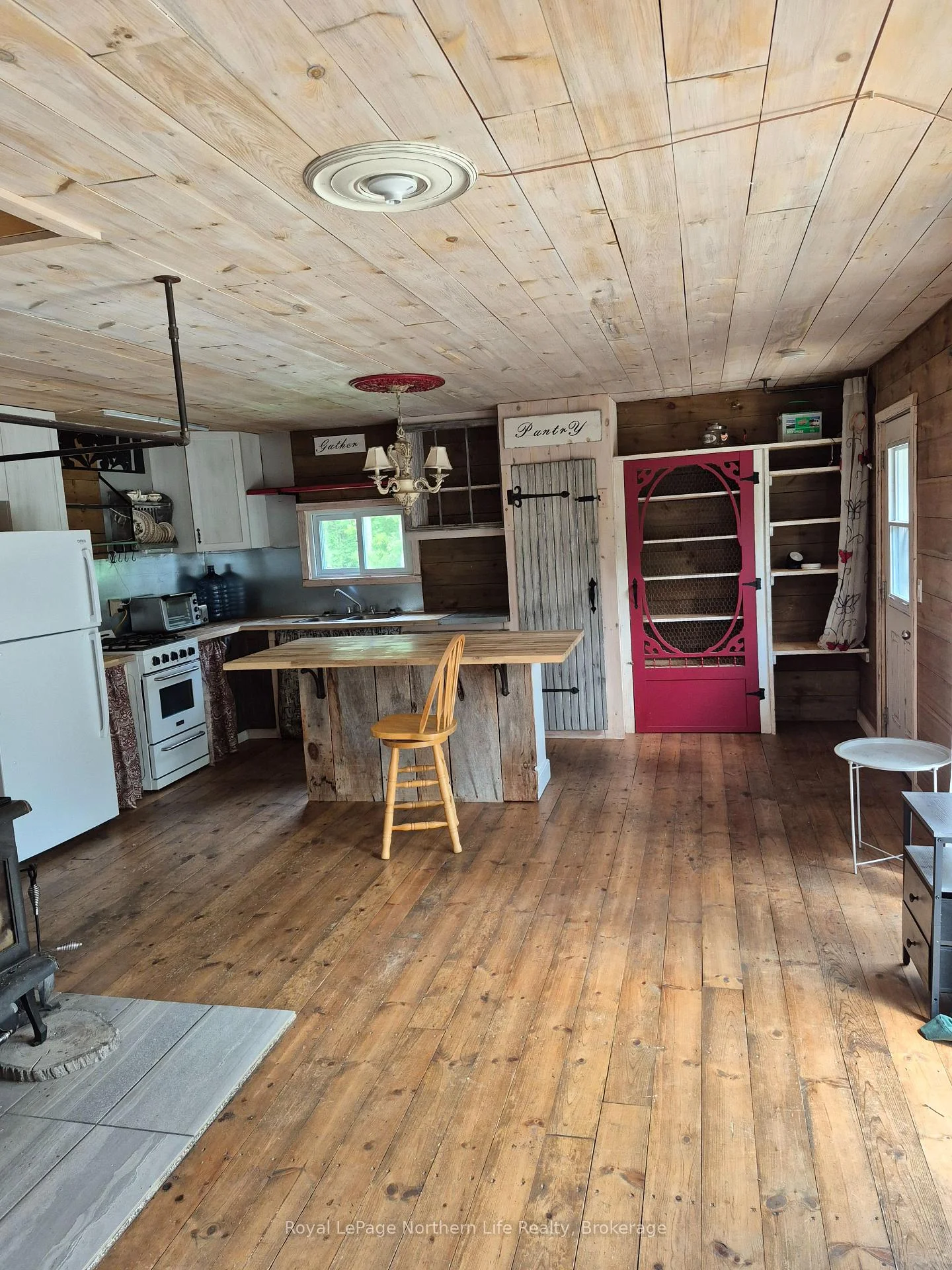 Photo 34 of 554 Janveau Road, Papineau-Cameron, Papineau Cameron — HOMEH