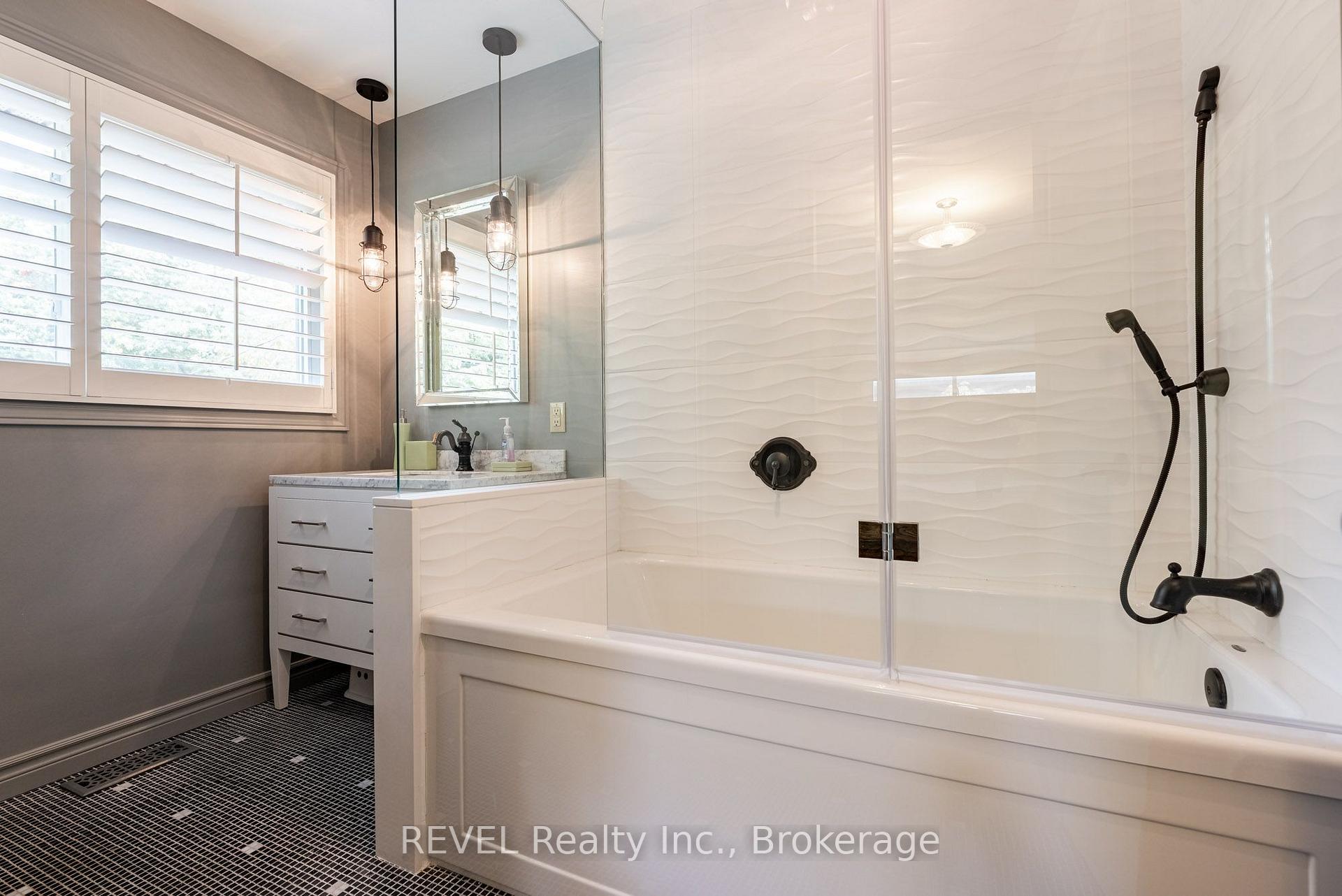Photo 32 of 10417 Lakeshore Road, Wainfleet, Lakeshore — HOMEH