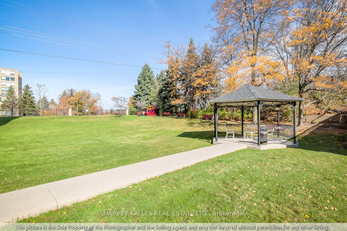 Photo 14 of Unit 710, 175 Cedar Avenue, Richmond Hill, Harding — HOMEH