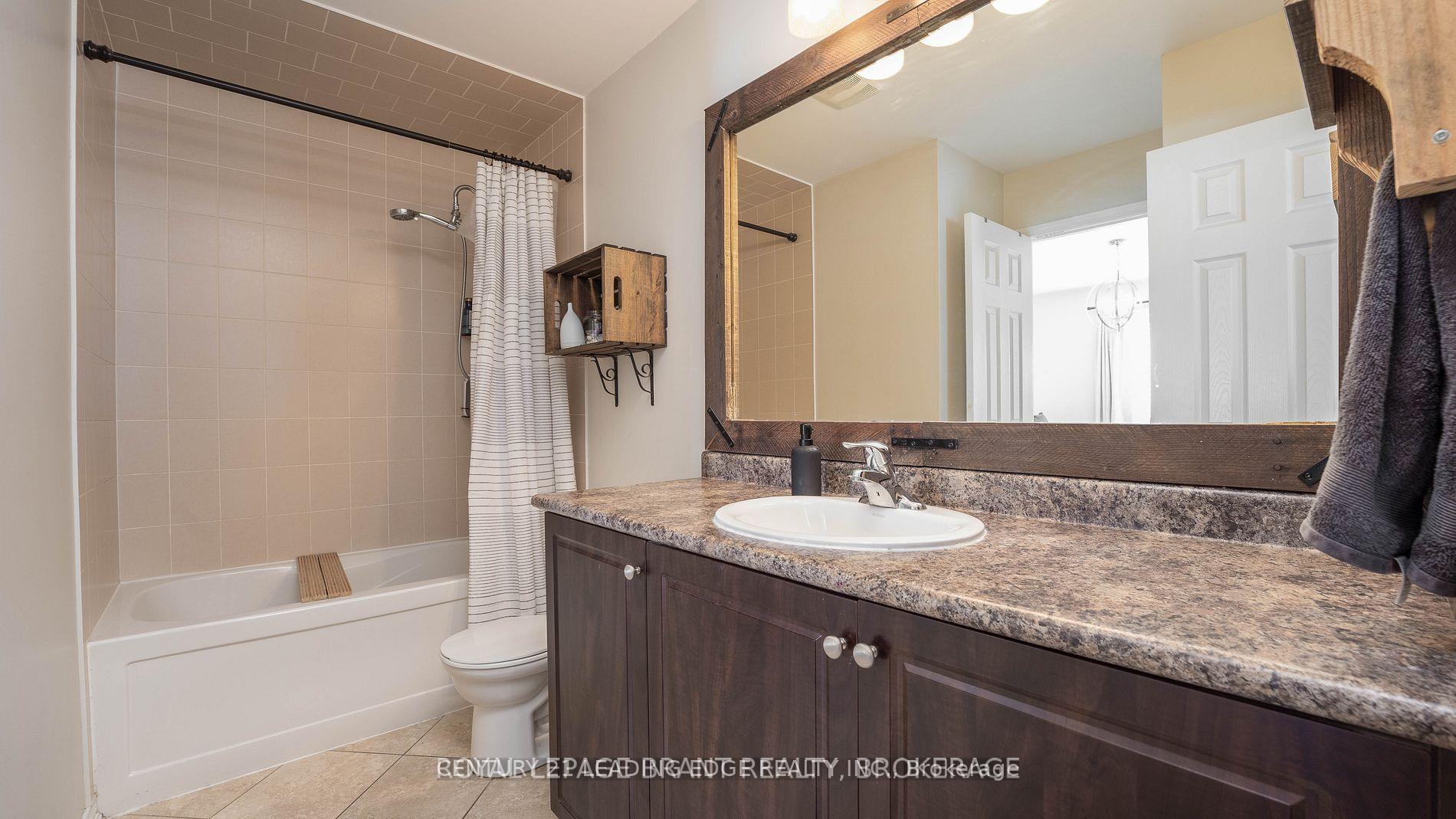 Photo 21 of 26 Duncan Avenue, Brantford, Empire — HOMEH