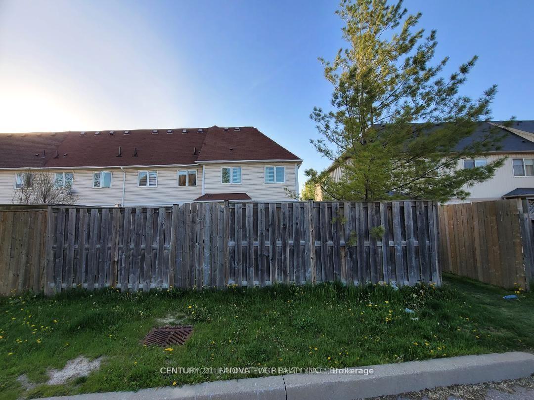 Photo 27 of 26 Duncan Avenue, Brantford, Empire — HOMEH