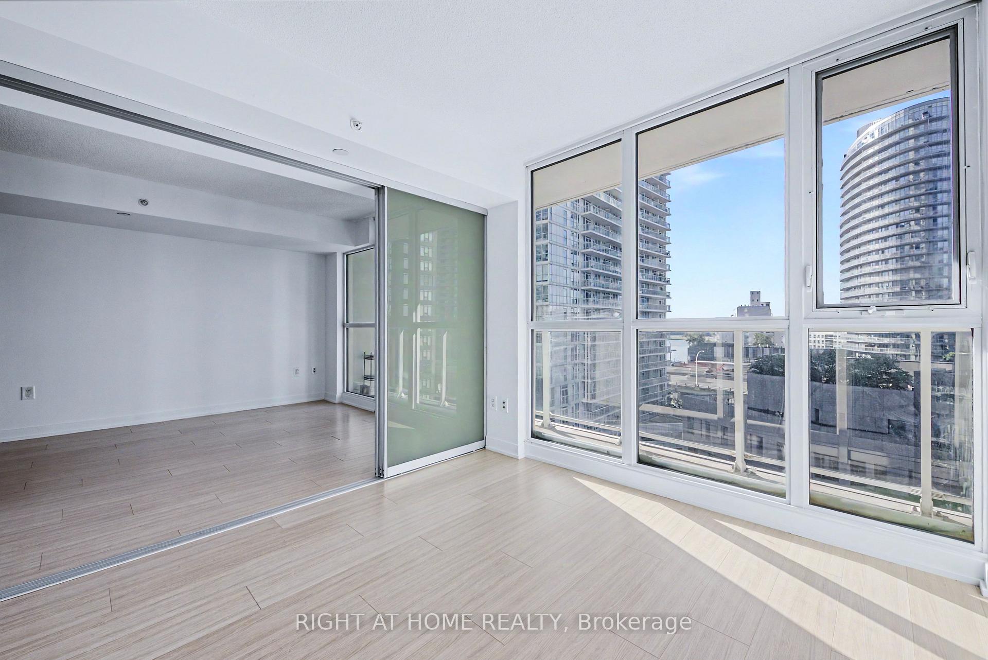Photo 11 of Unit 902, 85 Queens Wharf Road, Toronto, Waterfront Communities — HOMEH