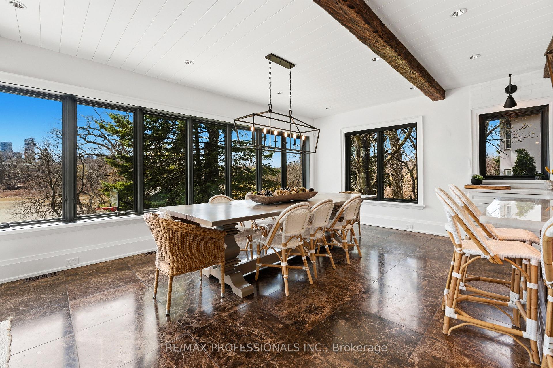 Photo 12 of 23 Riverside Crescent, Toronto, High Park-Swansea — HOMEH