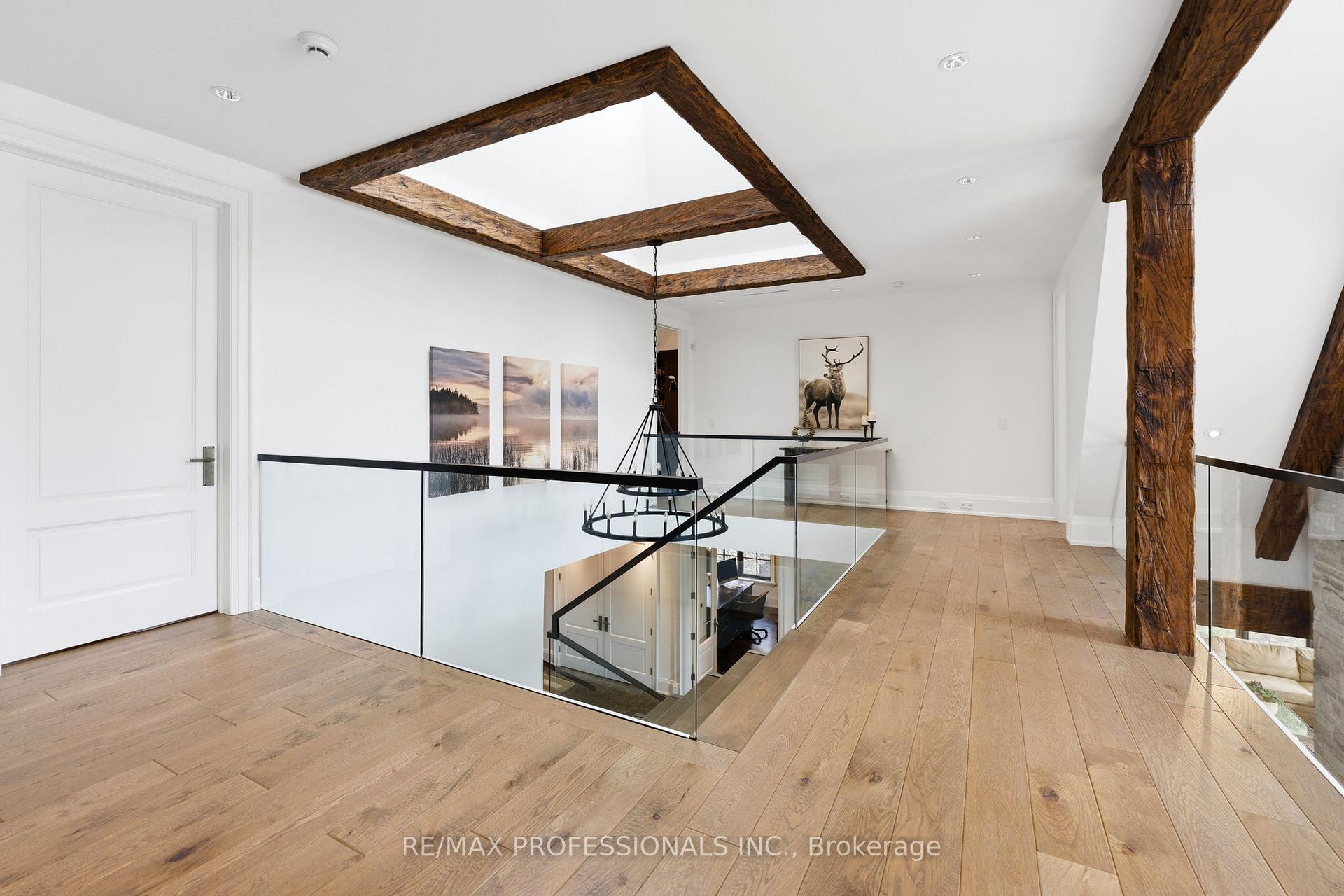 Photo 16 of 23 Riverside Crescent, Toronto, High Park-Swansea — HOMEH