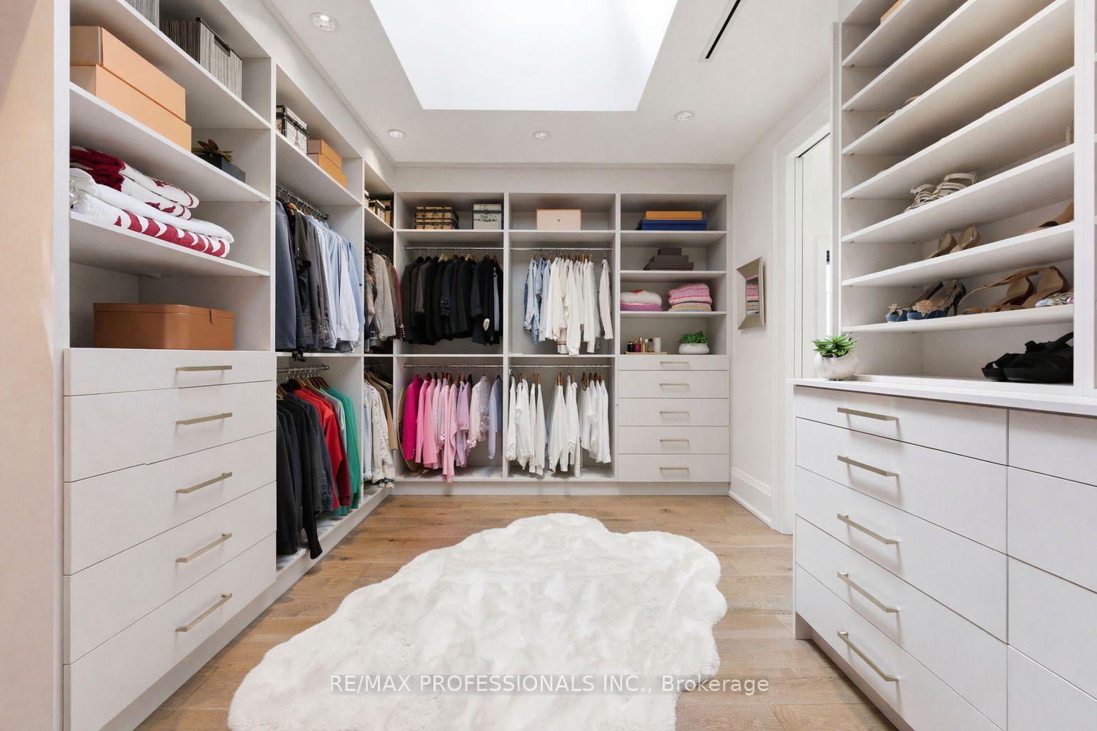 Photo 19 of 23 Riverside Crescent, Toronto, High Park-Swansea — HOMEH