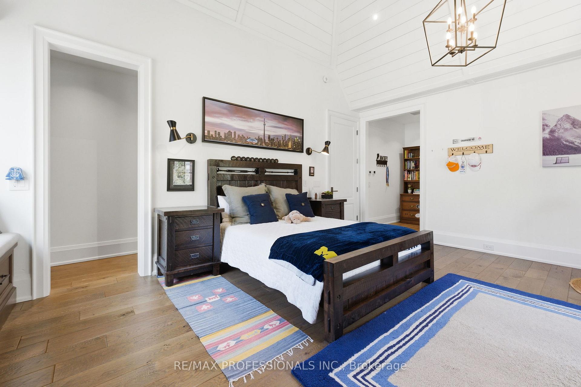 Photo 28 of 23 Riverside Crescent, Toronto, High Park-Swansea — HOMEH
