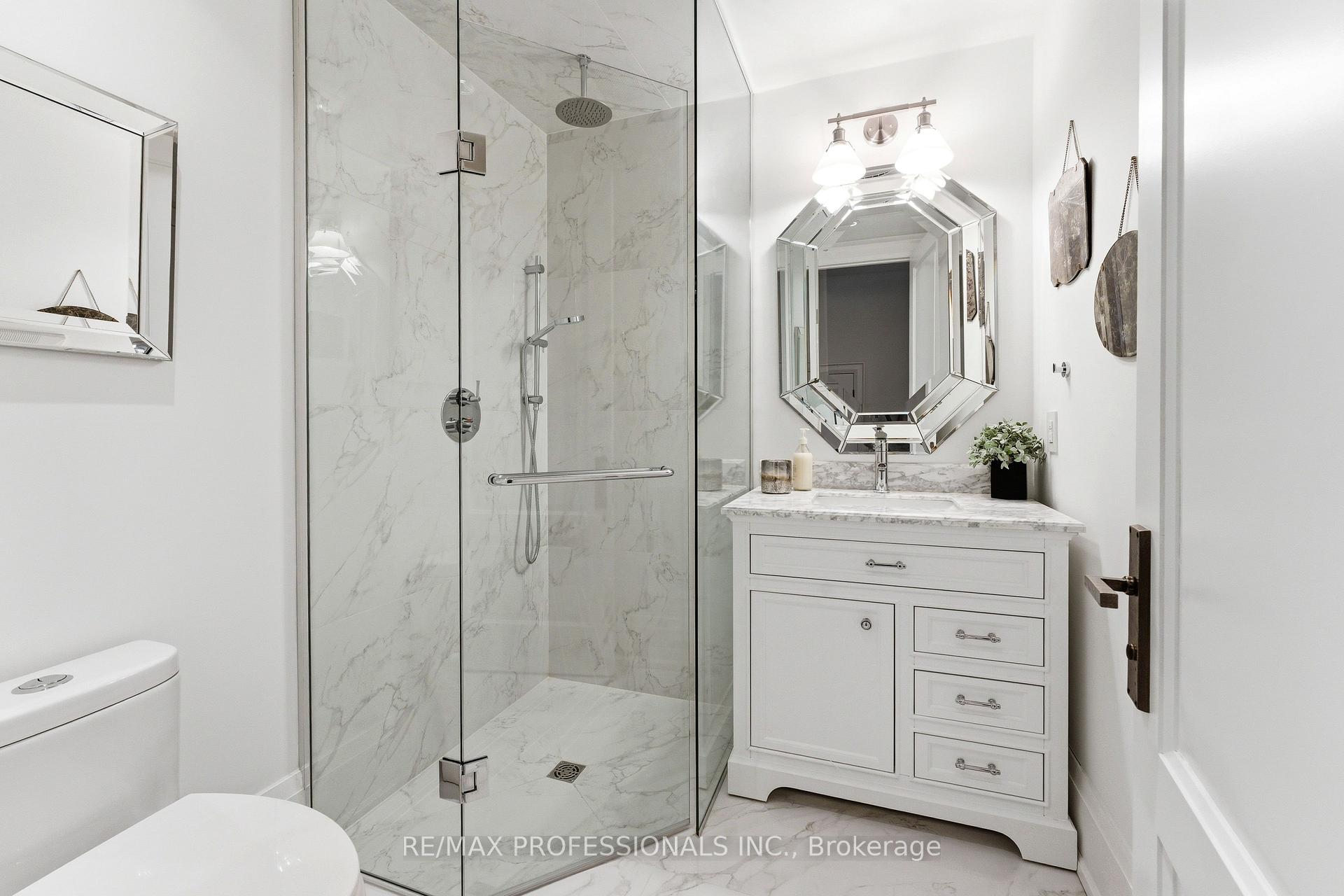Photo 35 of 23 Riverside Crescent, Toronto, High Park-Swansea — HOMEH