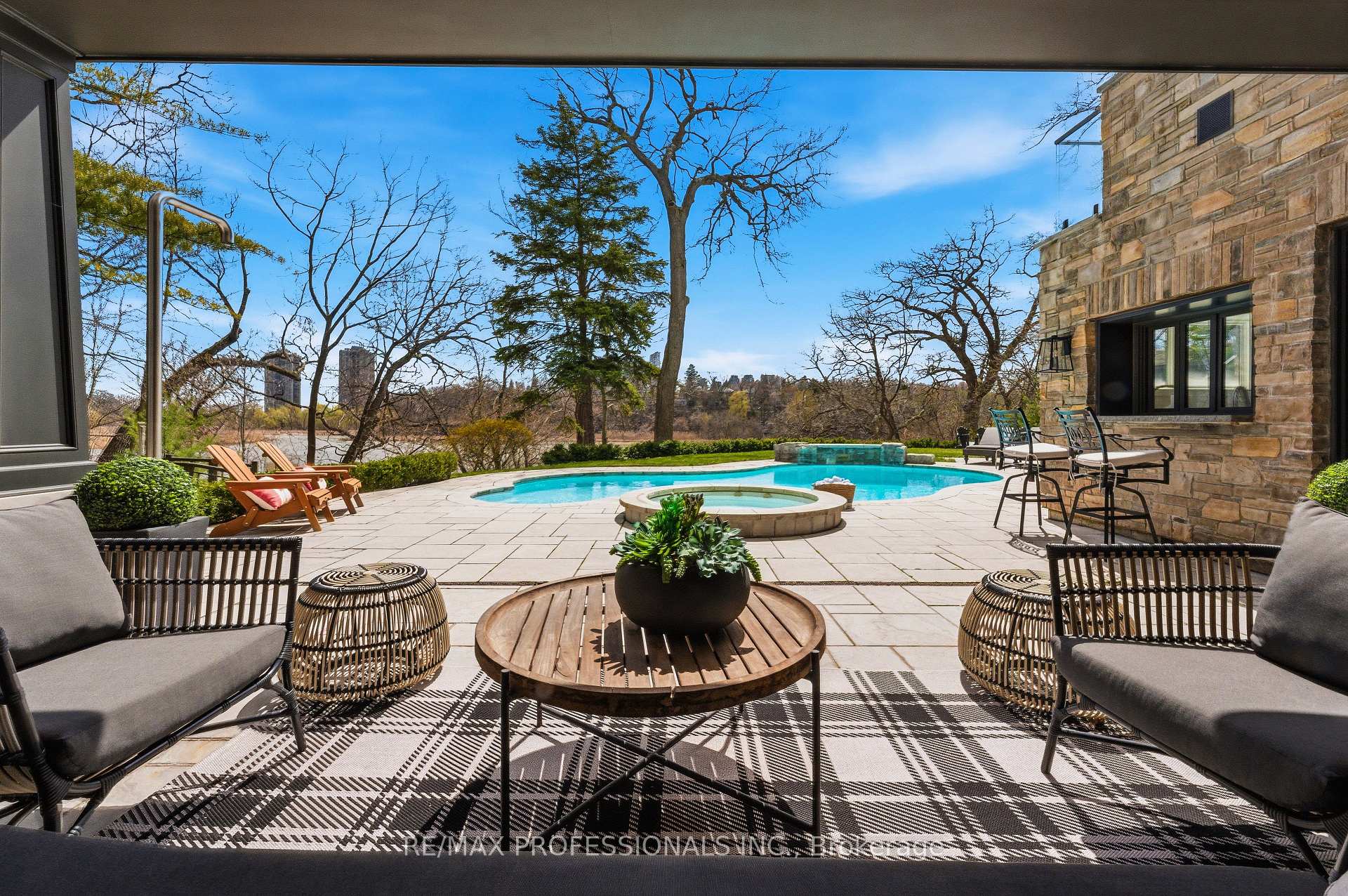 Photo 39 of 23 Riverside Crescent, Toronto, High Park-Swansea — HOMEH