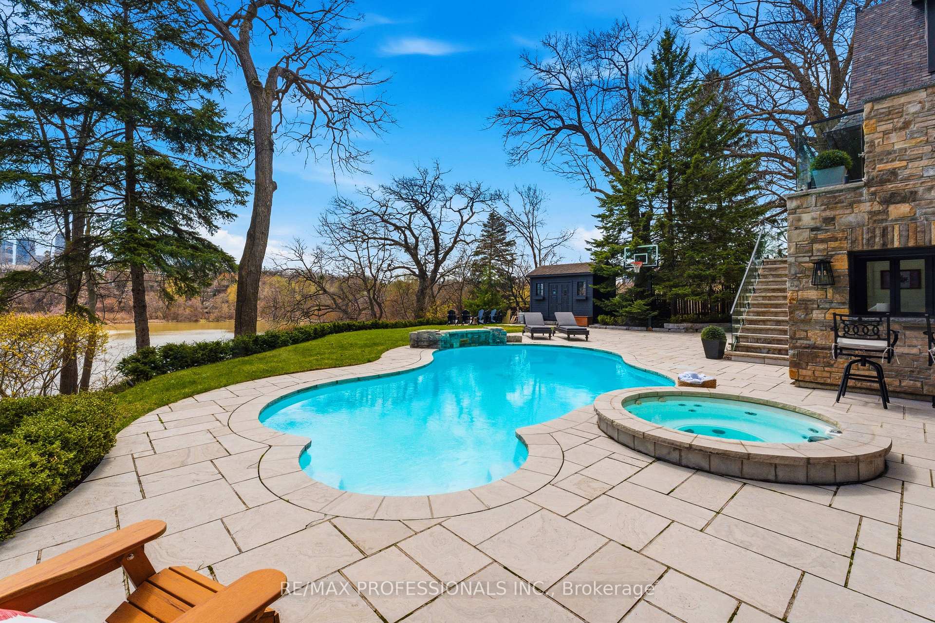 Photo 42 of 23 Riverside Crescent, Toronto, High Park-Swansea — HOMEH