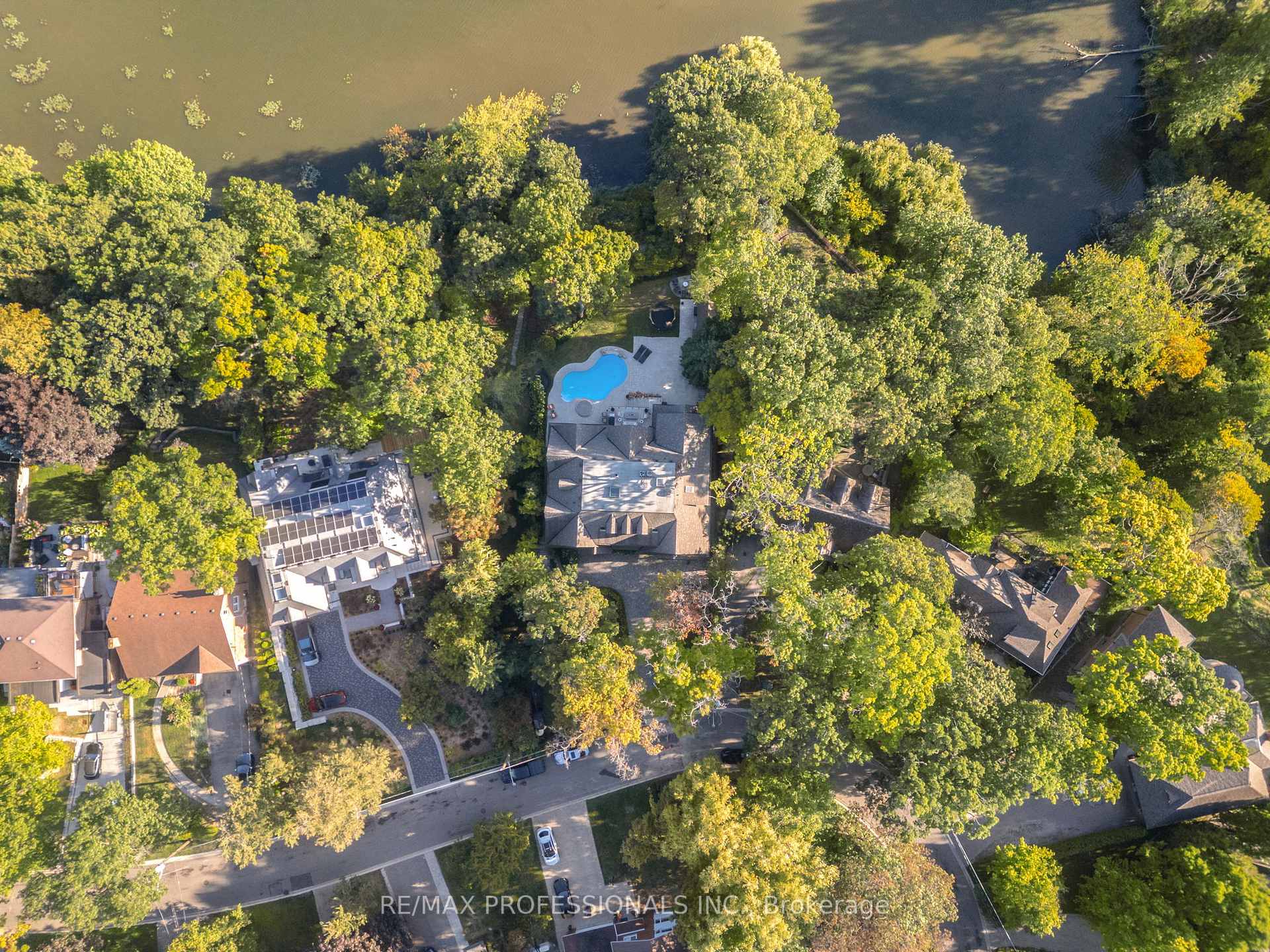 Photo 50 of 23 Riverside Crescent, Toronto, High Park-Swansea — HOMEH