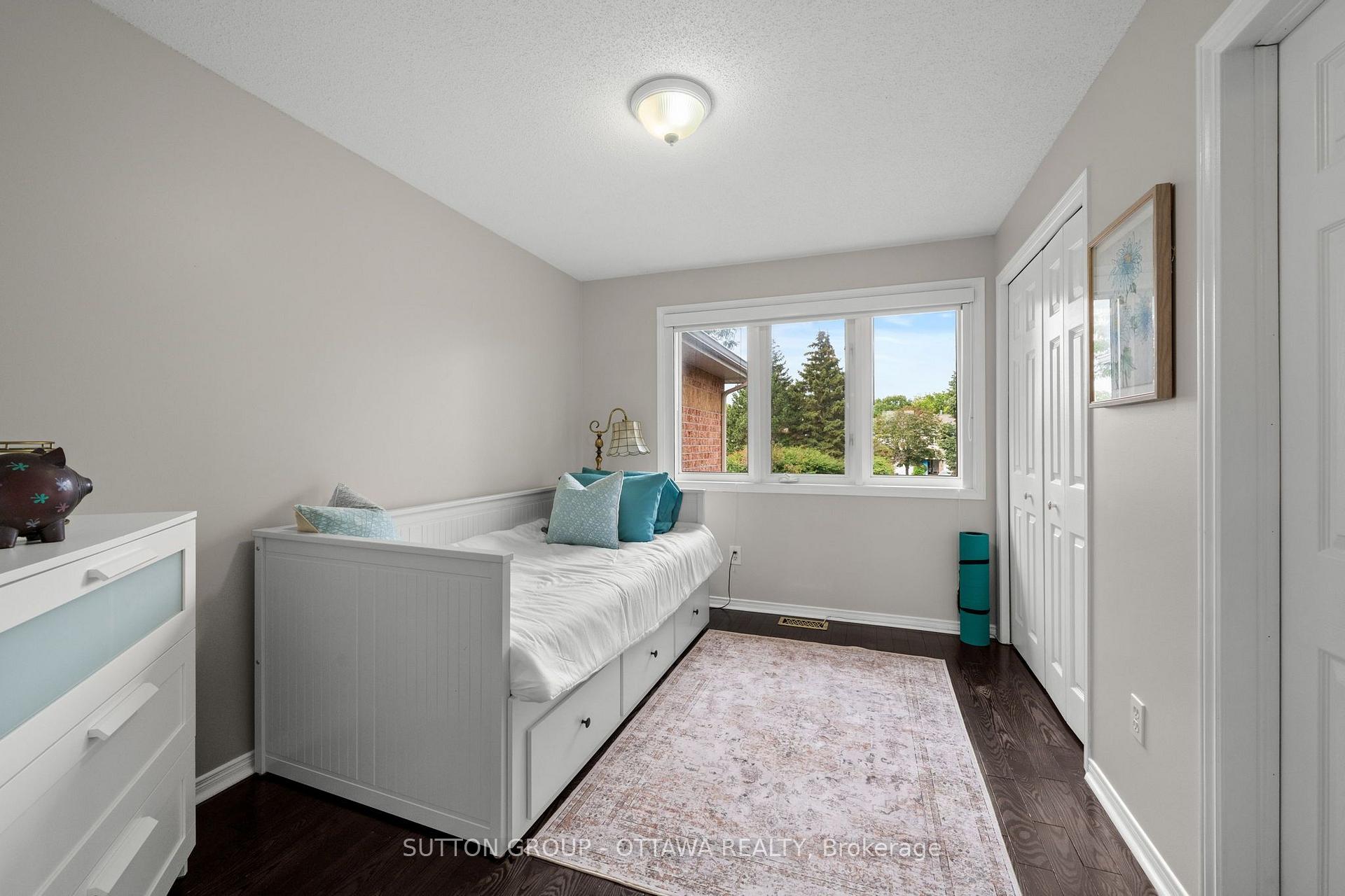 Photo 22 of 52 Windcrest Court, Ottawa, Kanata - Kanata Lakes/Heritage Hills — HOMEH