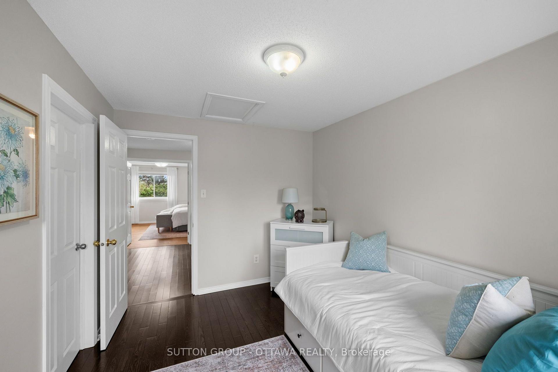 Photo 23 of 52 Windcrest Court, Ottawa, Kanata - Kanata Lakes/Heritage Hills — HOMEH