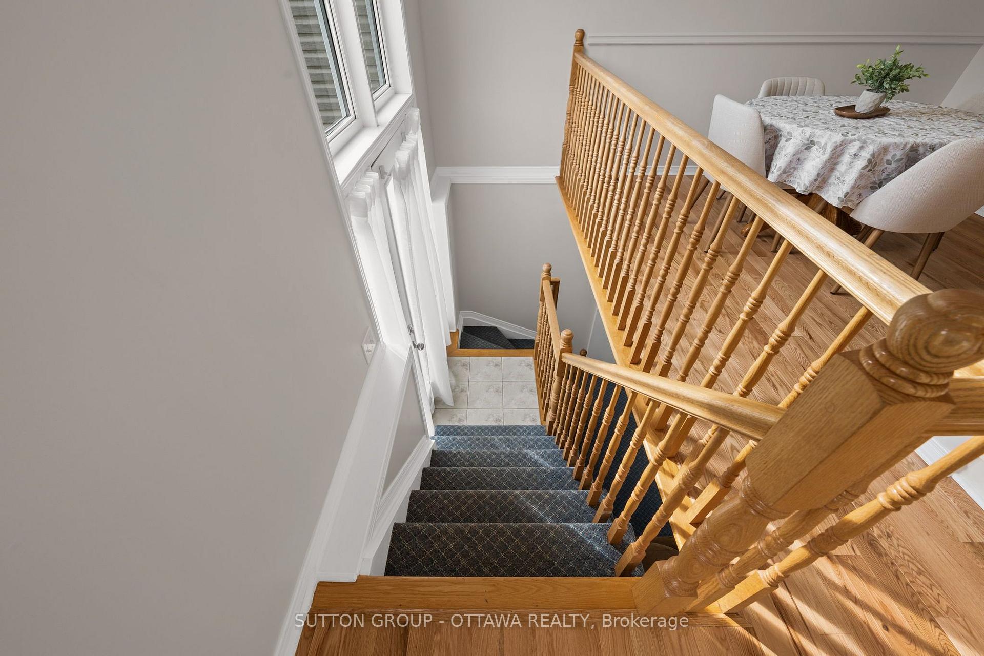 Photo 27 of 52 Windcrest Court, Ottawa, Kanata - Kanata Lakes/Heritage Hills — HOMEH