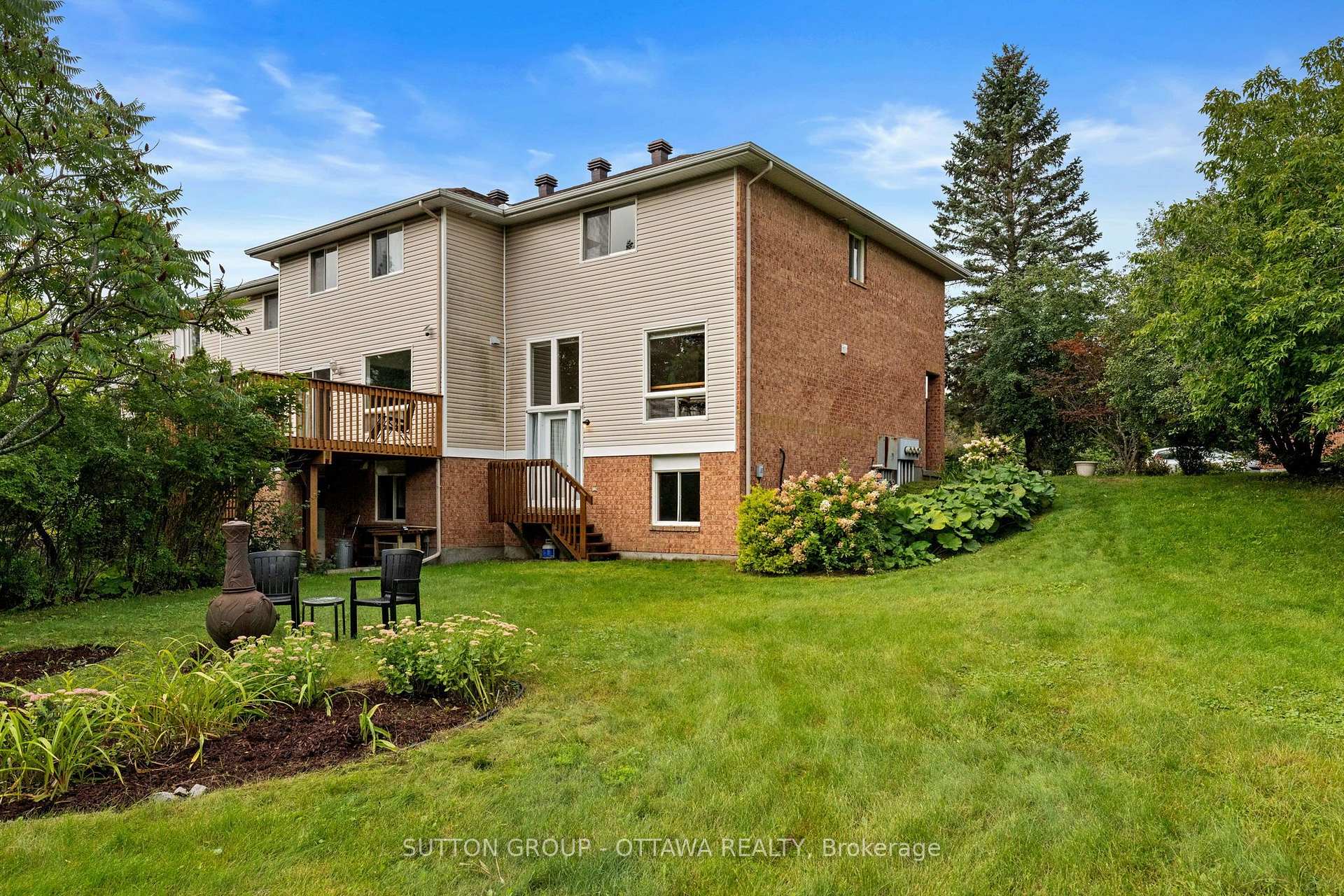 Photo 34 of 52 Windcrest Court, Ottawa, Kanata - Kanata Lakes/Heritage Hills — HOMEH