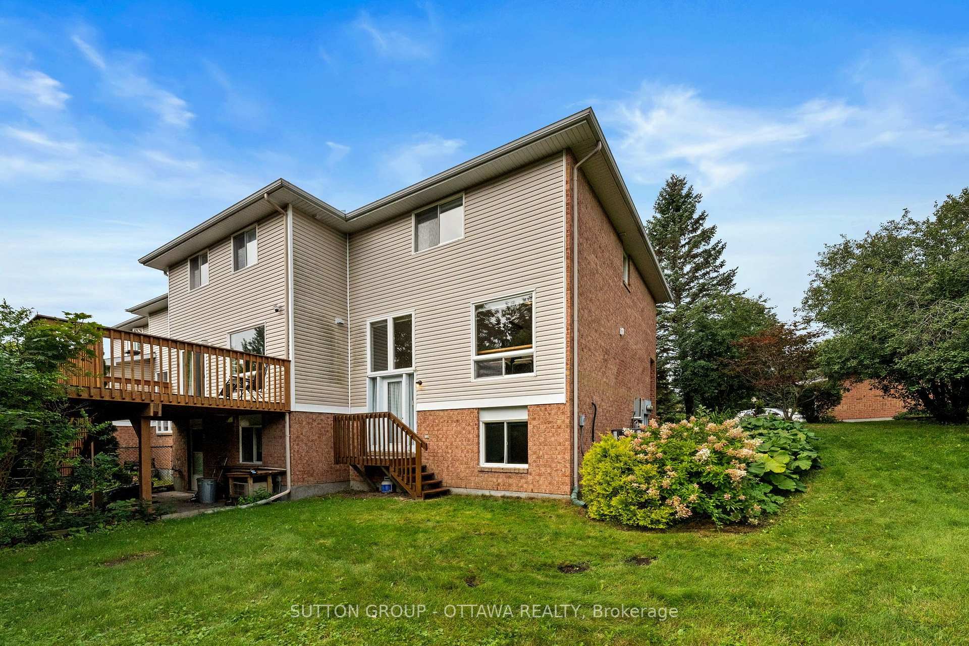 Photo 35 of 52 Windcrest Court, Ottawa, Kanata - Kanata Lakes/Heritage Hills — HOMEH