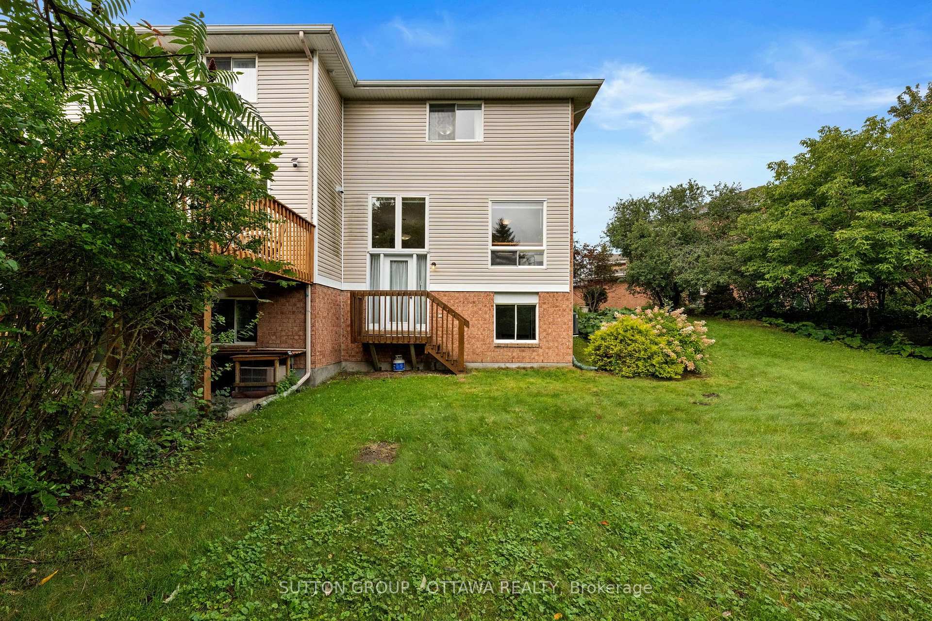 Photo 36 of 52 Windcrest Court, Ottawa, Kanata - Kanata Lakes/Heritage Hills — HOMEH