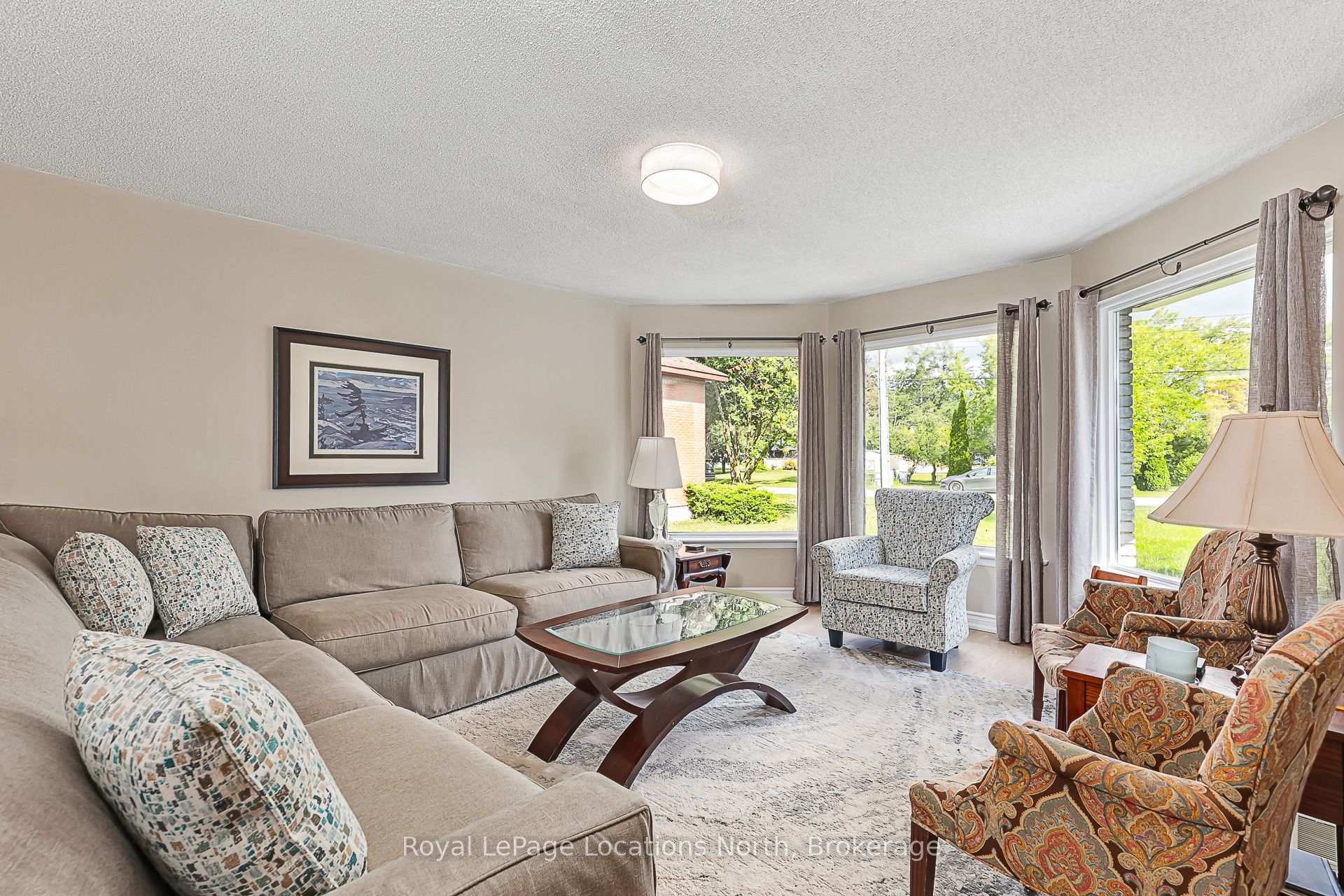 Photo 7 of 277 Christopher Street, Clearview, Stayner — HOMEH
