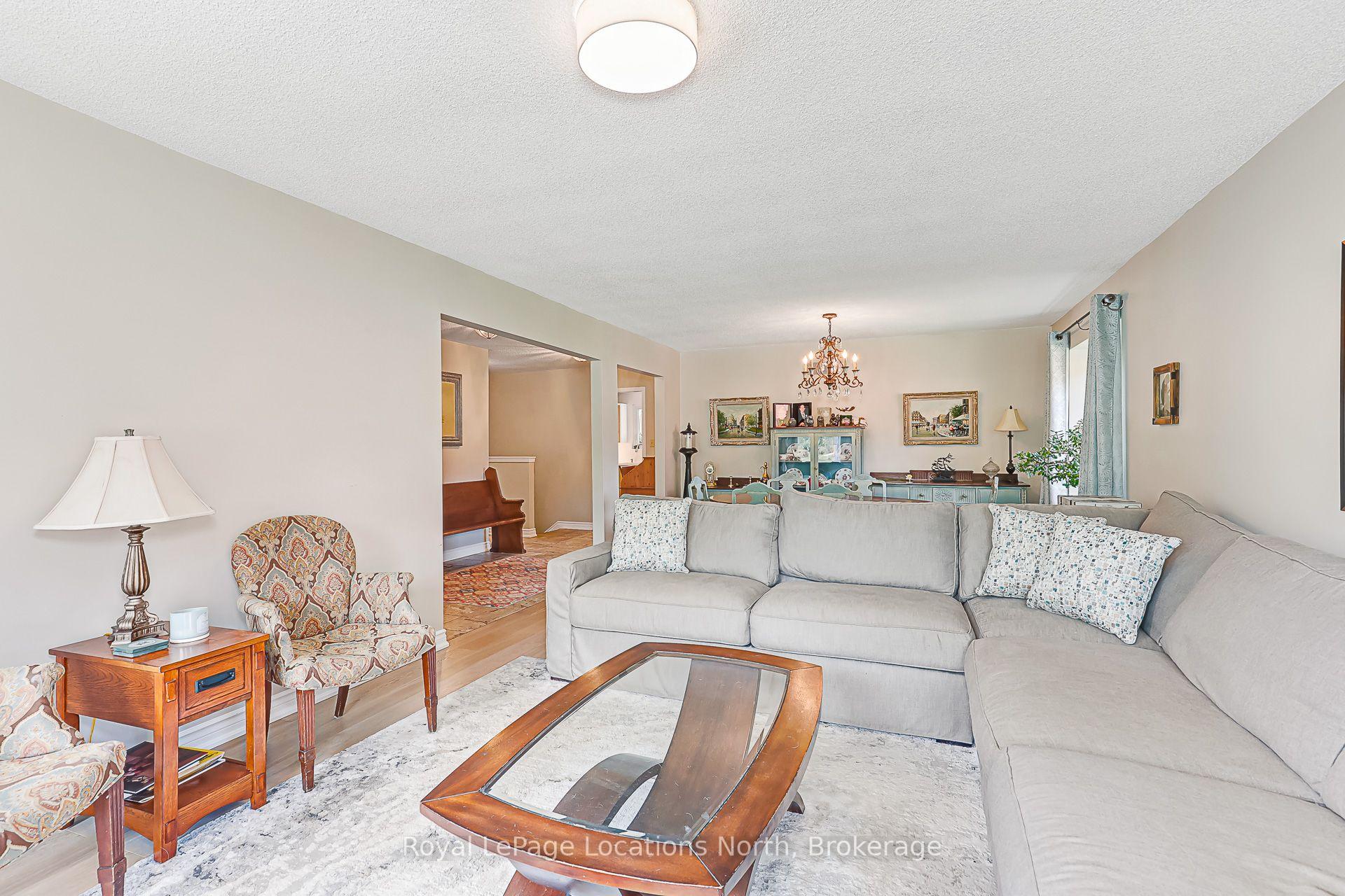 Photo 8 of 277 Christopher Street, Clearview, Stayner — HOMEH