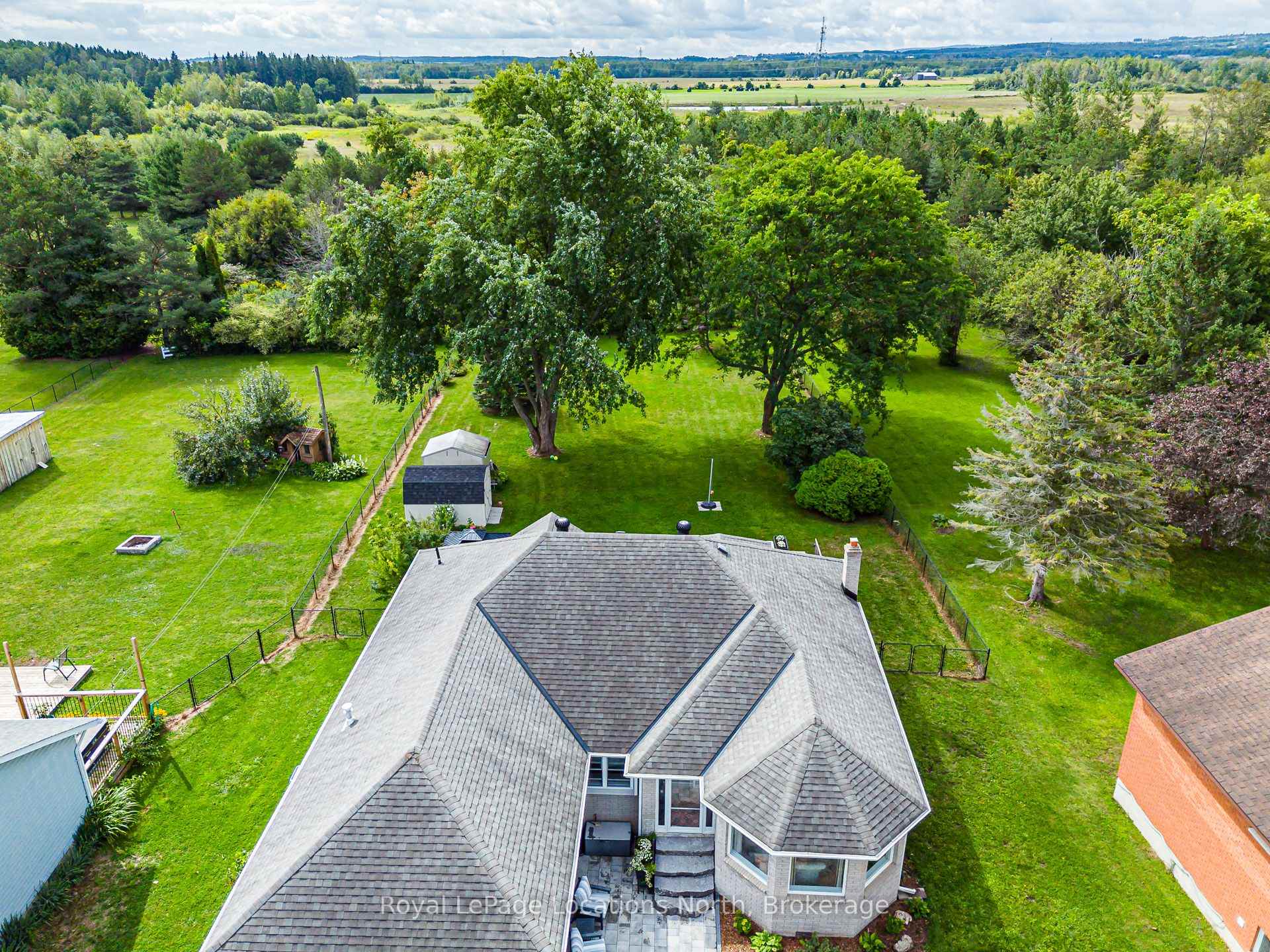 Photo 25 of 277 Christopher Street, Clearview, Stayner — HOMEH