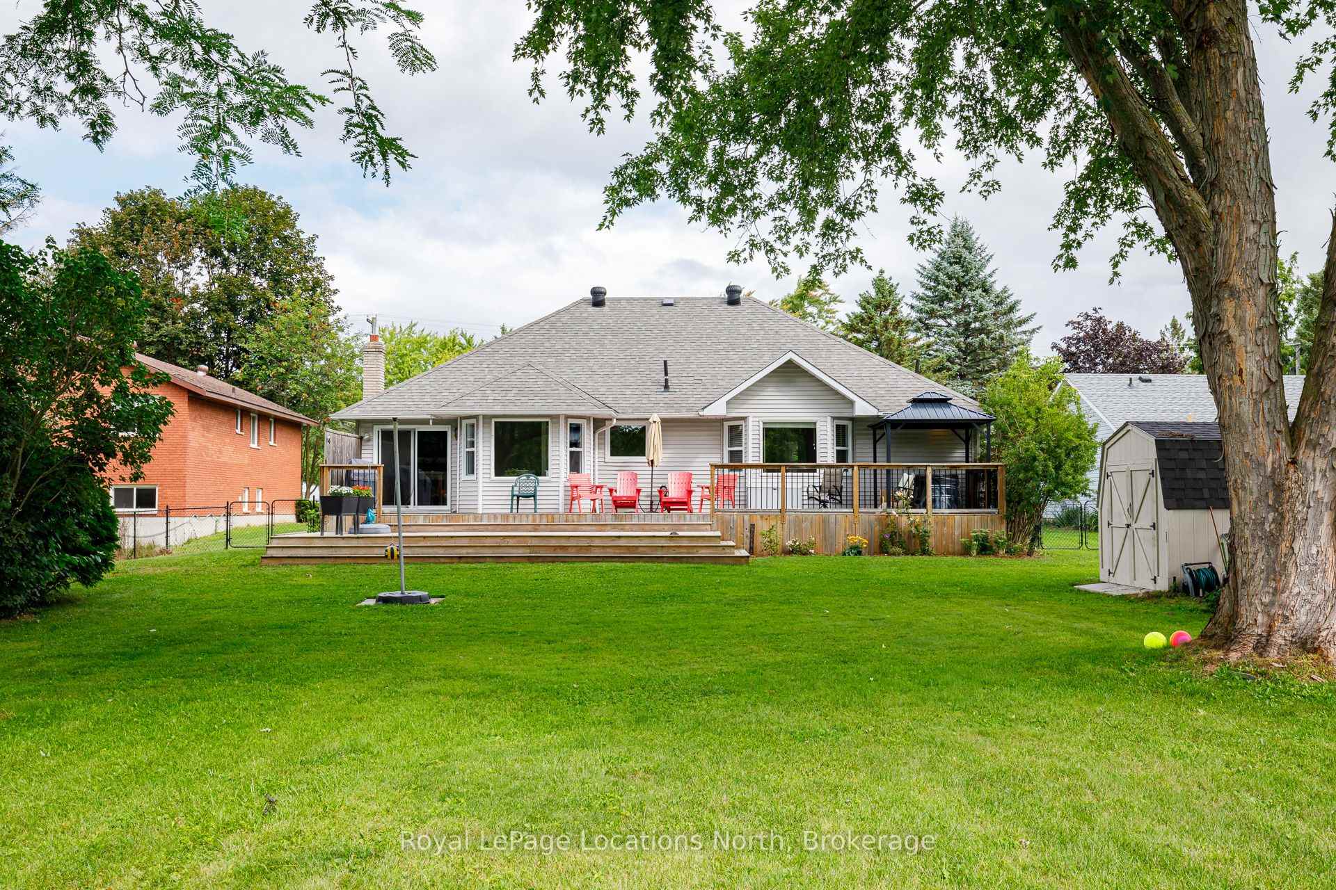 Photo 32 of 277 Christopher Street, Clearview, Stayner — HOMEH