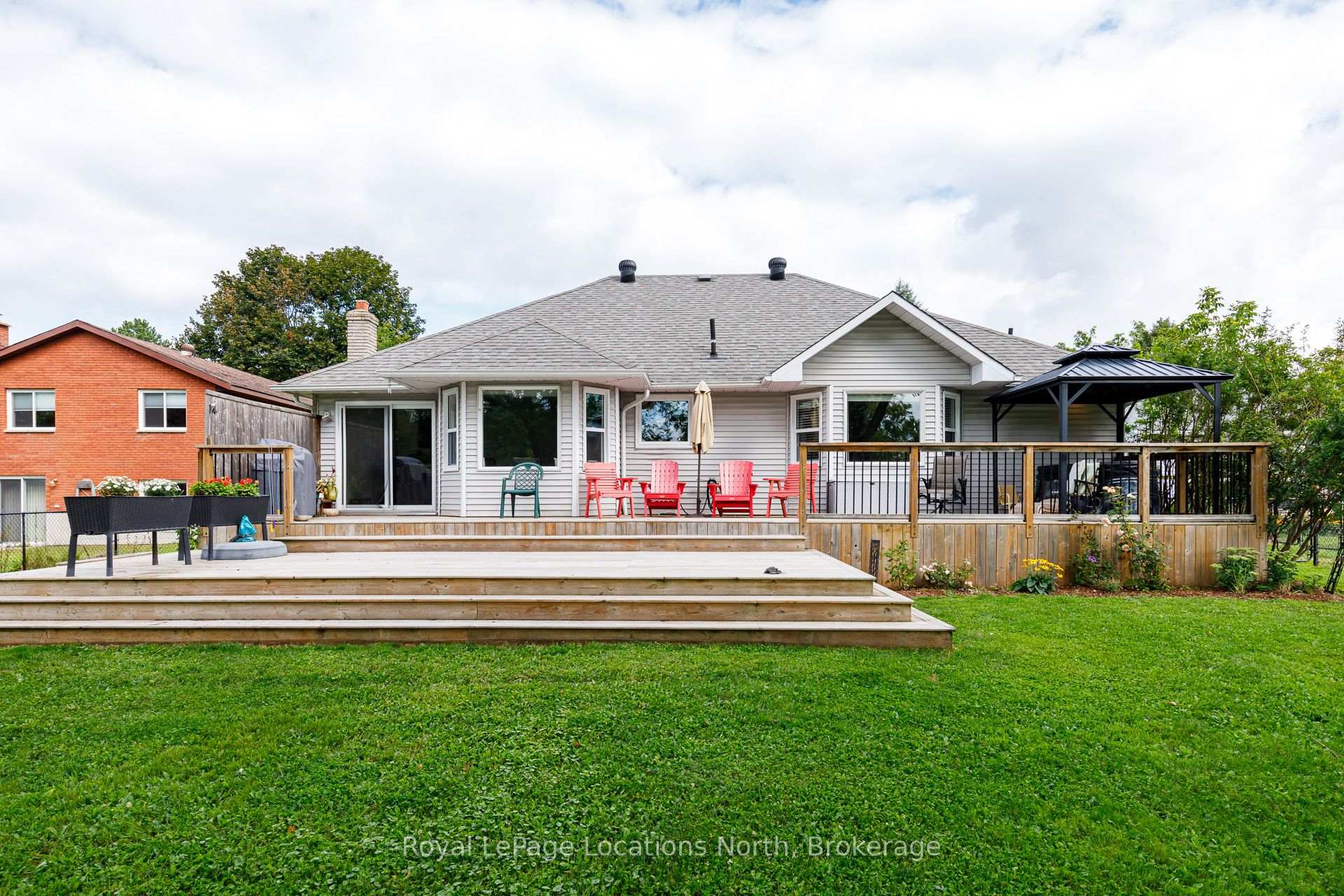 Photo 33 of 277 Christopher Street, Clearview, Stayner — HOMEH