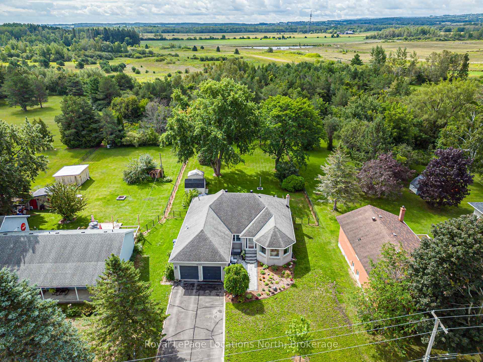 Photo 38 of 277 Christopher Street, Clearview, Stayner — HOMEH