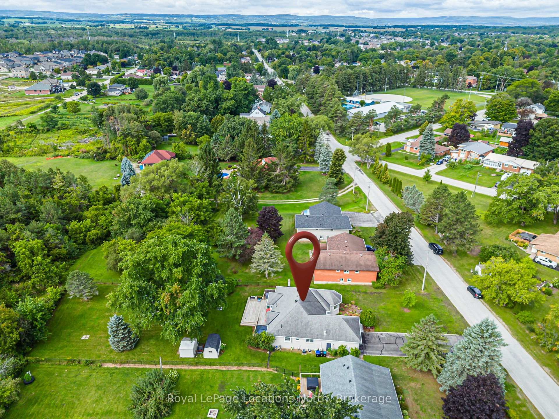 Photo 39 of 277 Christopher Street, Clearview, Stayner — HOMEH