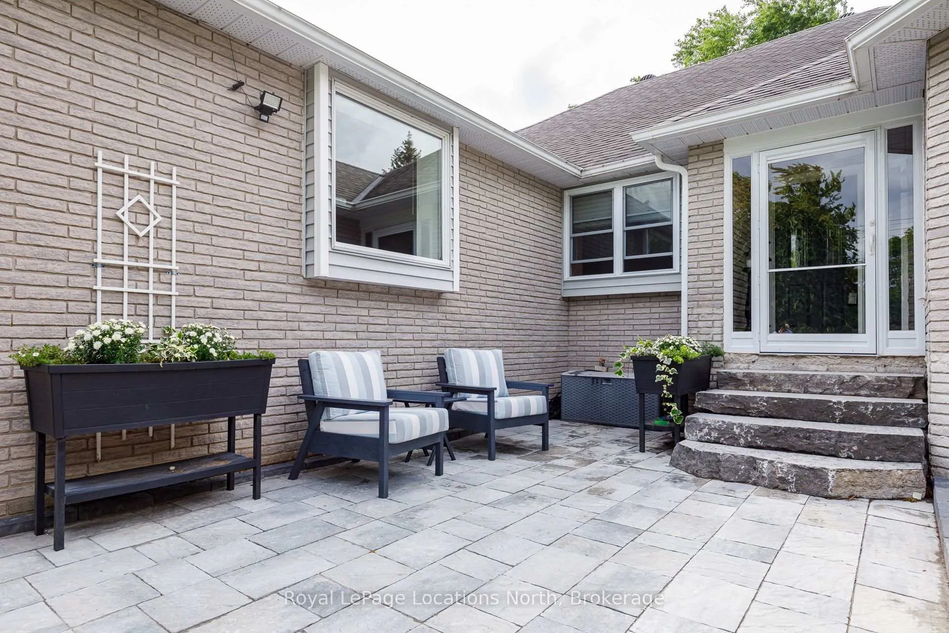 Photo 5 of 277 Christopher Street, Clearview, Stayner — HOMEH