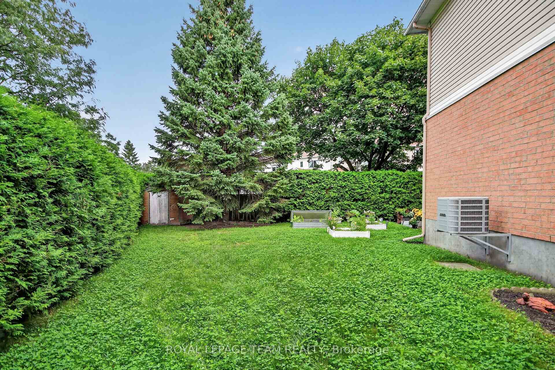 Photo 5 of 72 Sheppard's Glen Avenue, Ottawa, Kanata - Emerald Meadows/Trailwest — HOMEH