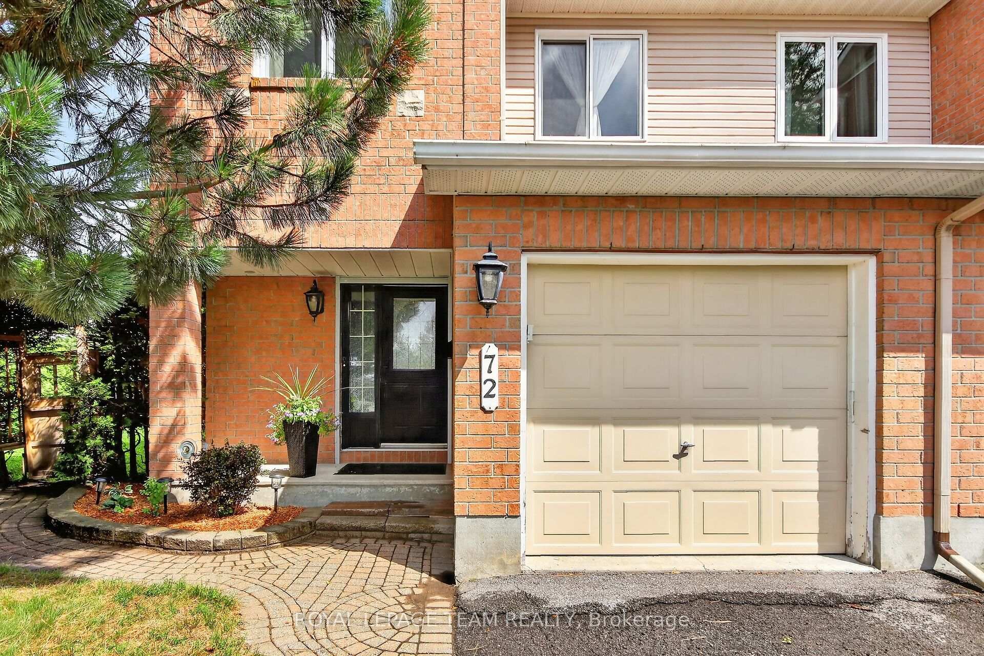 Photo 7 of 72 Sheppard's Glen Avenue, Ottawa, Kanata - Emerald Meadows/Trailwest — HOMEH