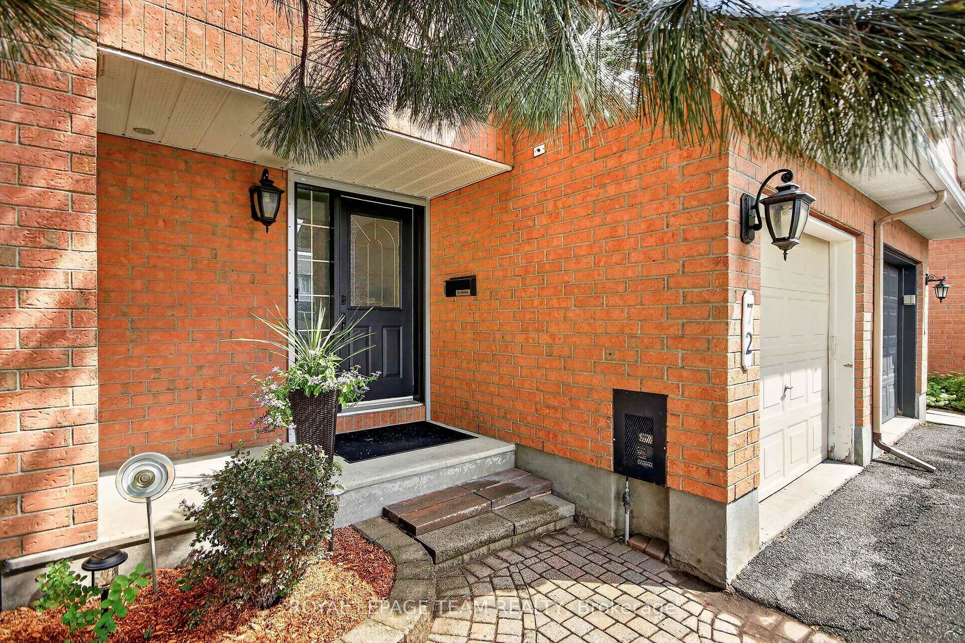 Photo 8 of 72 Sheppard's Glen Avenue, Ottawa, Kanata - Emerald Meadows/Trailwest — HOMEH
