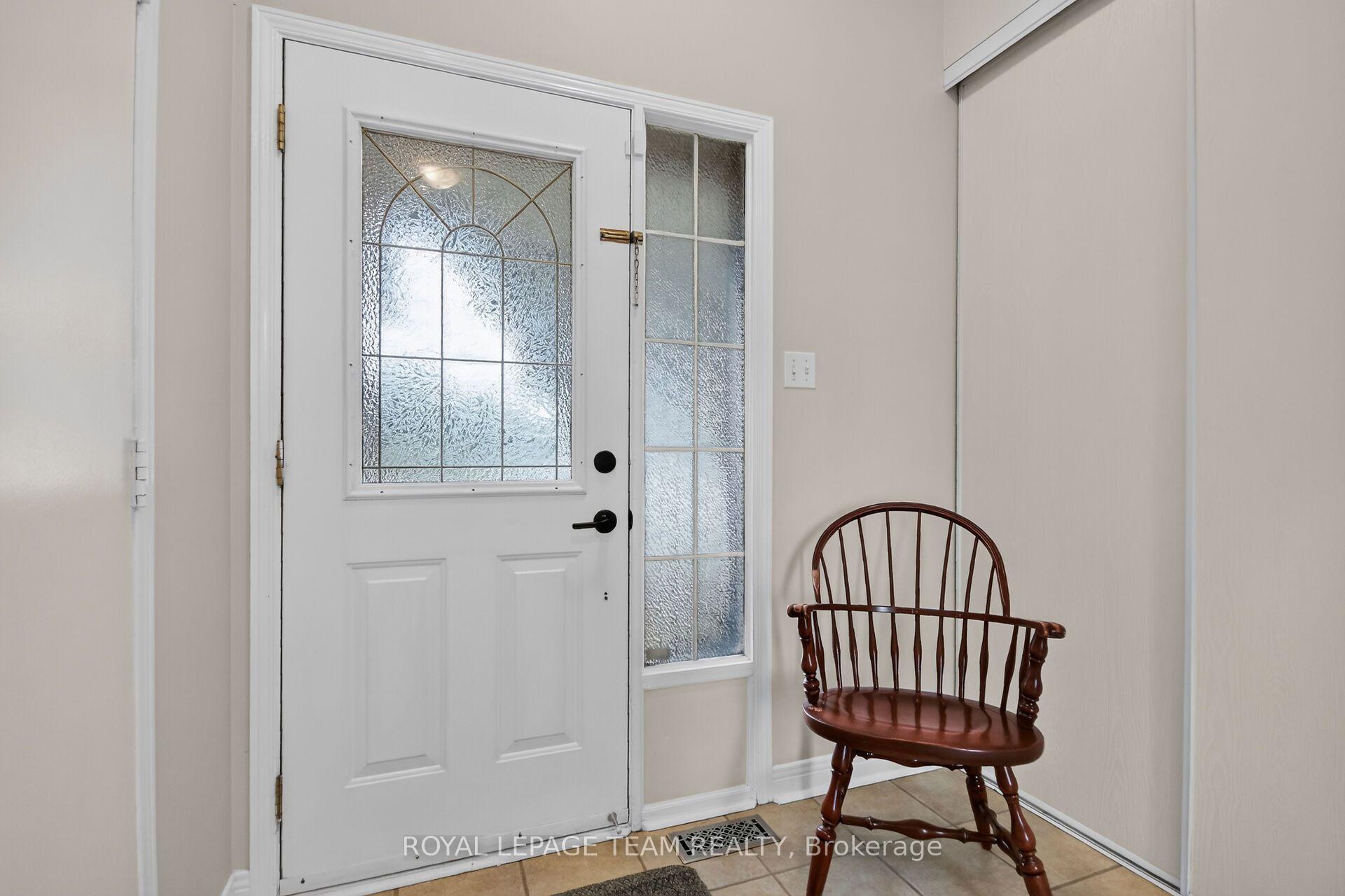 Photo 9 of 72 Sheppard's Glen Avenue, Ottawa, Kanata - Emerald Meadows/Trailwest — HOMEH