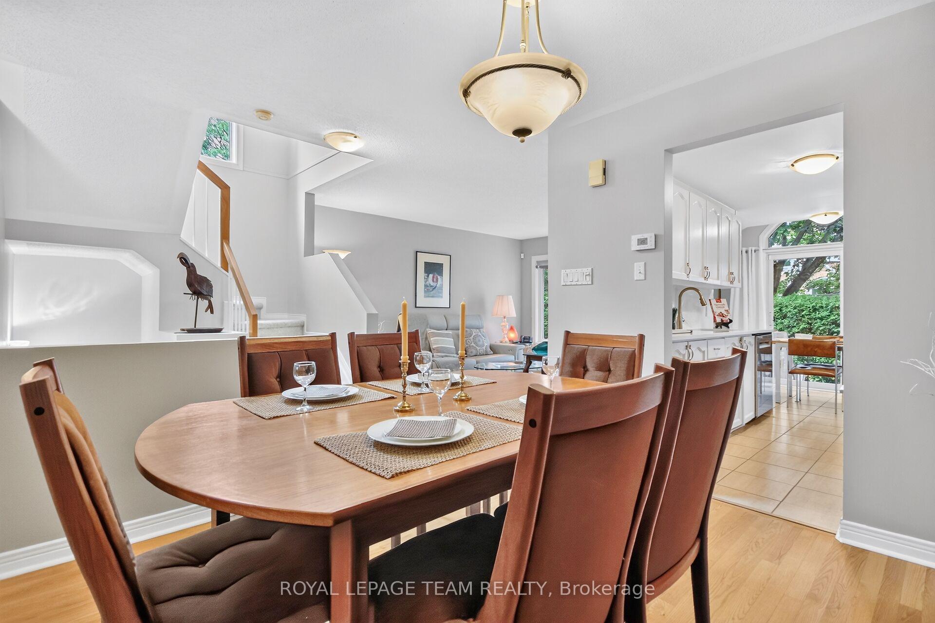 Photo 15 of 72 Sheppard's Glen Avenue, Ottawa, Kanata - Emerald Meadows/Trailwest — HOMEH