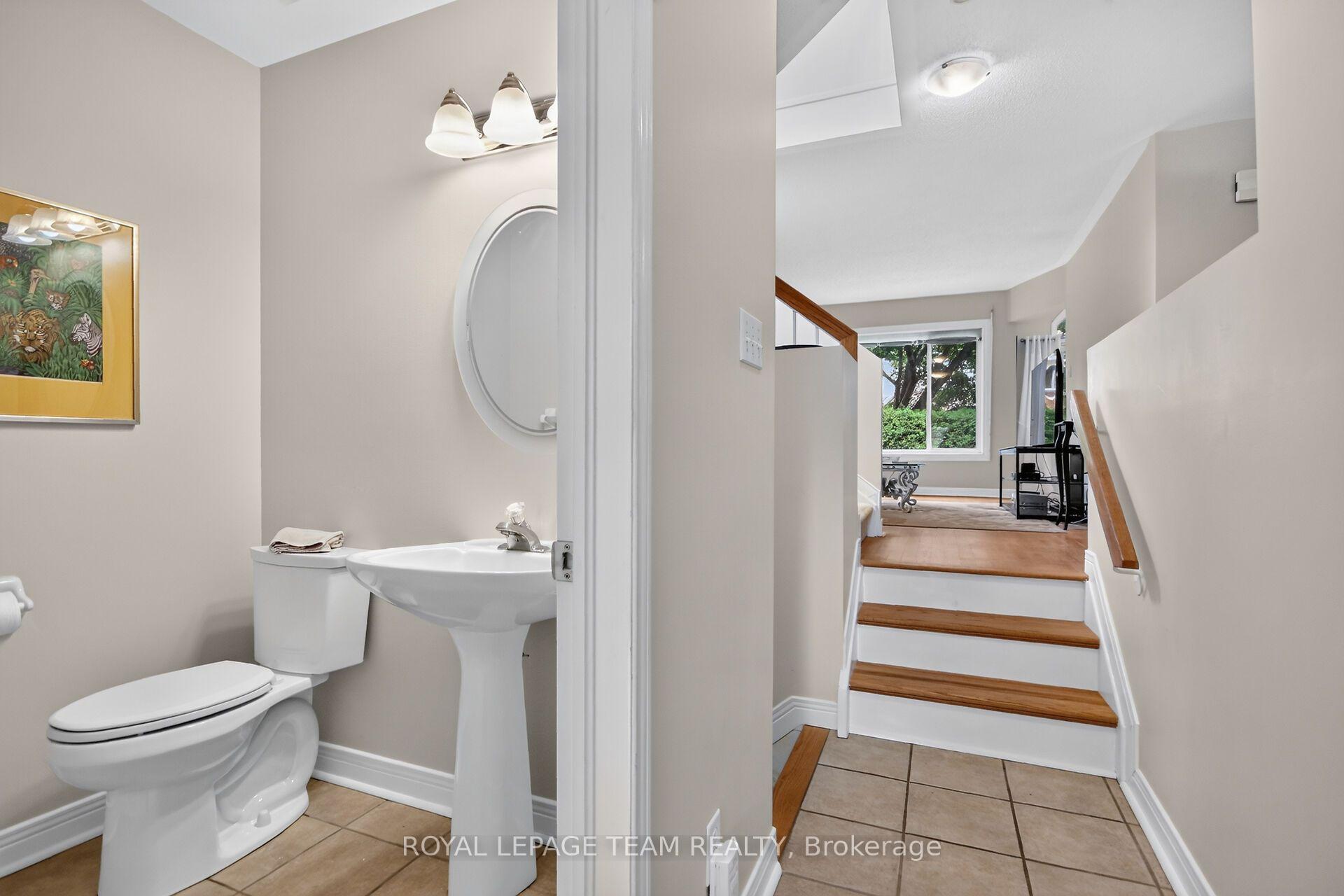 Photo 23 of 72 Sheppard's Glen Avenue, Ottawa, Kanata - Emerald Meadows/Trailwest — HOMEH