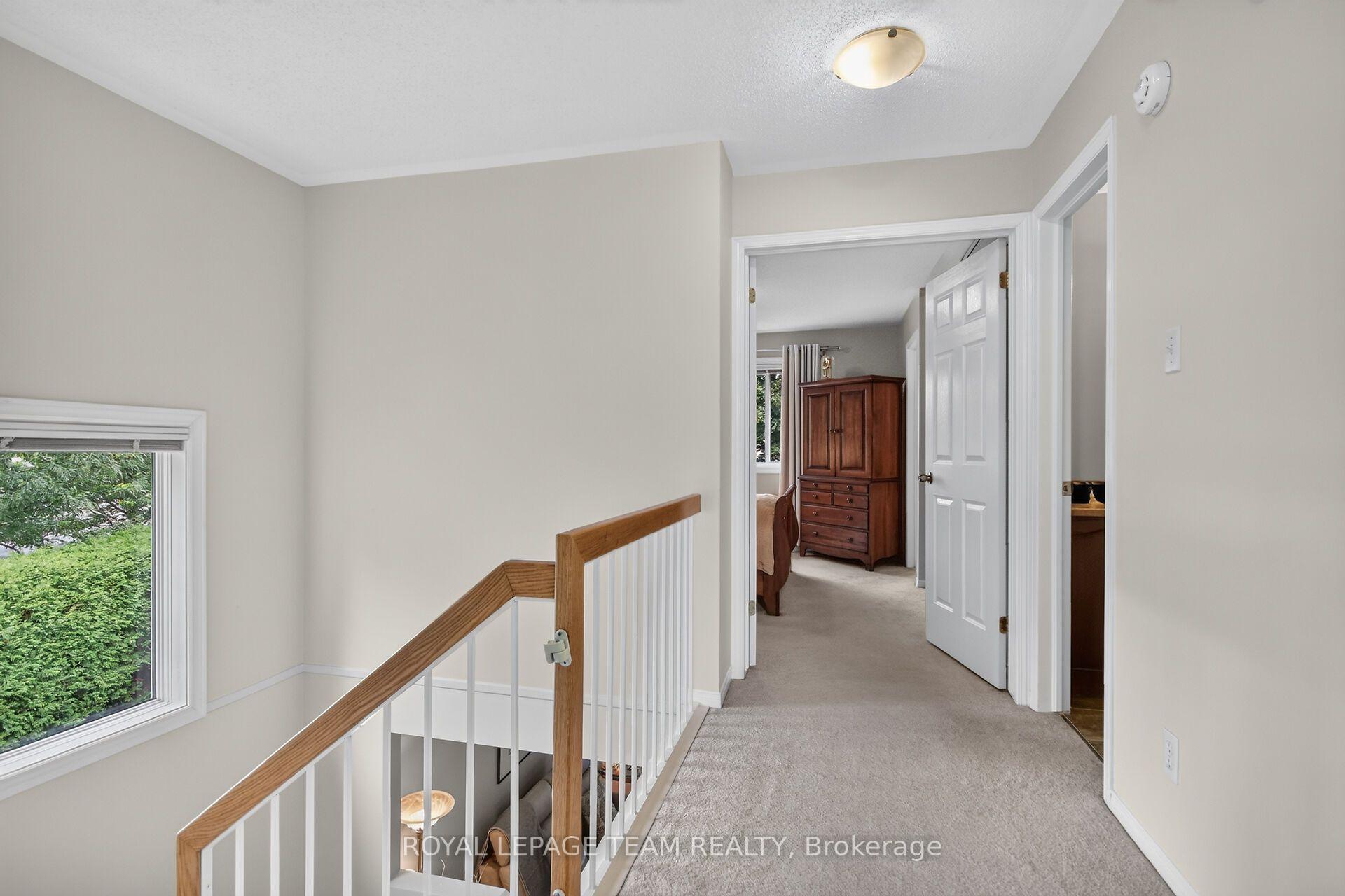 Photo 25 of 72 Sheppard's Glen Avenue, Ottawa, Kanata - Emerald Meadows/Trailwest — HOMEH