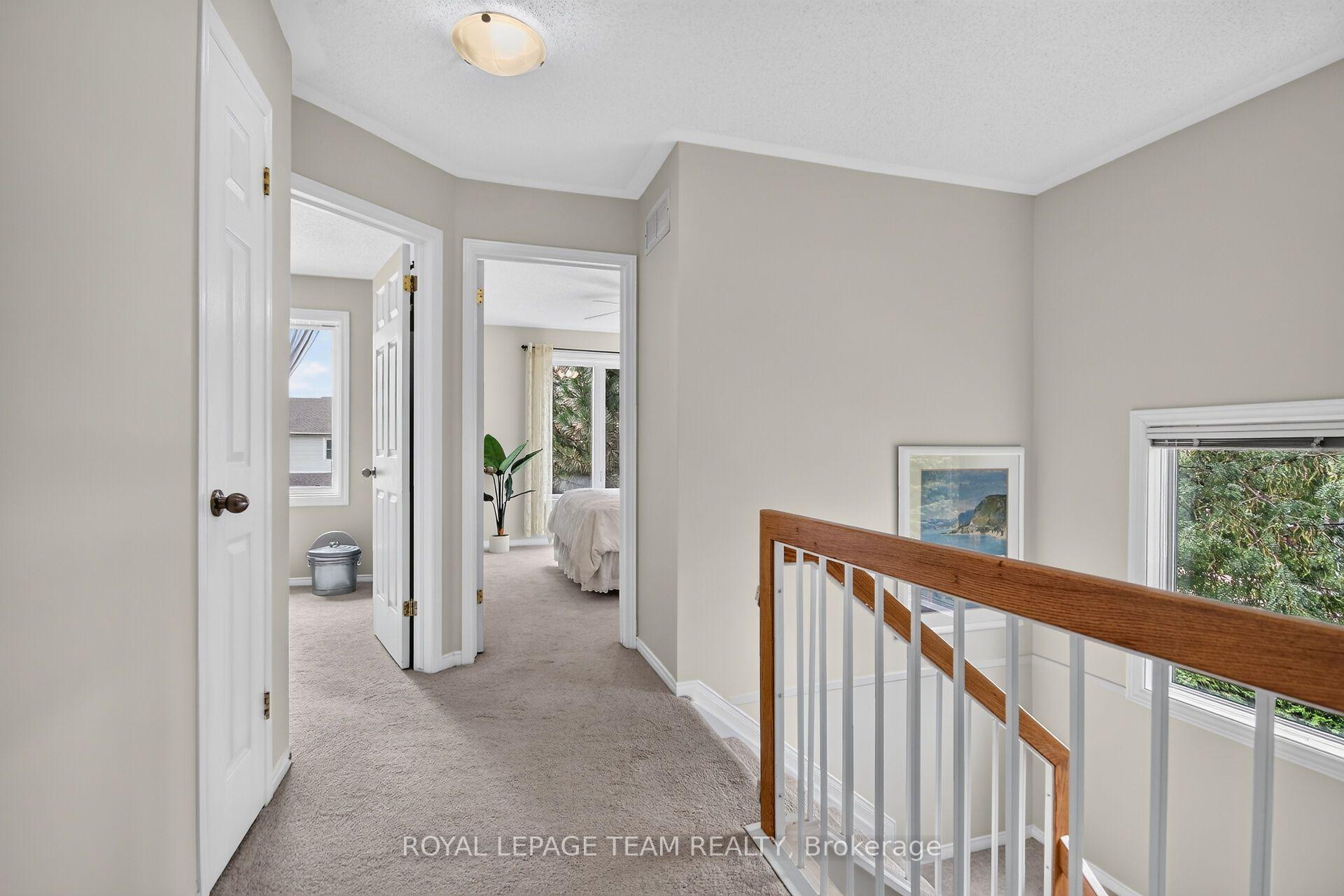 Photo 31 of 72 Sheppard's Glen Avenue, Ottawa, Kanata - Emerald Meadows/Trailwest — HOMEH