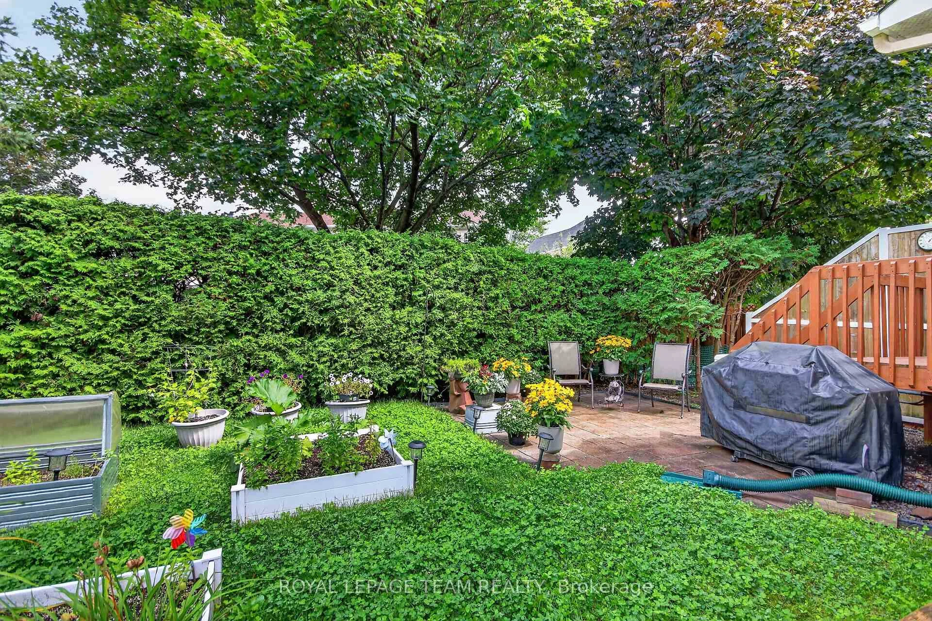 Photo 47 of 72 Sheppard's Glen Avenue, Ottawa, Kanata - Emerald Meadows/Trailwest — HOMEH