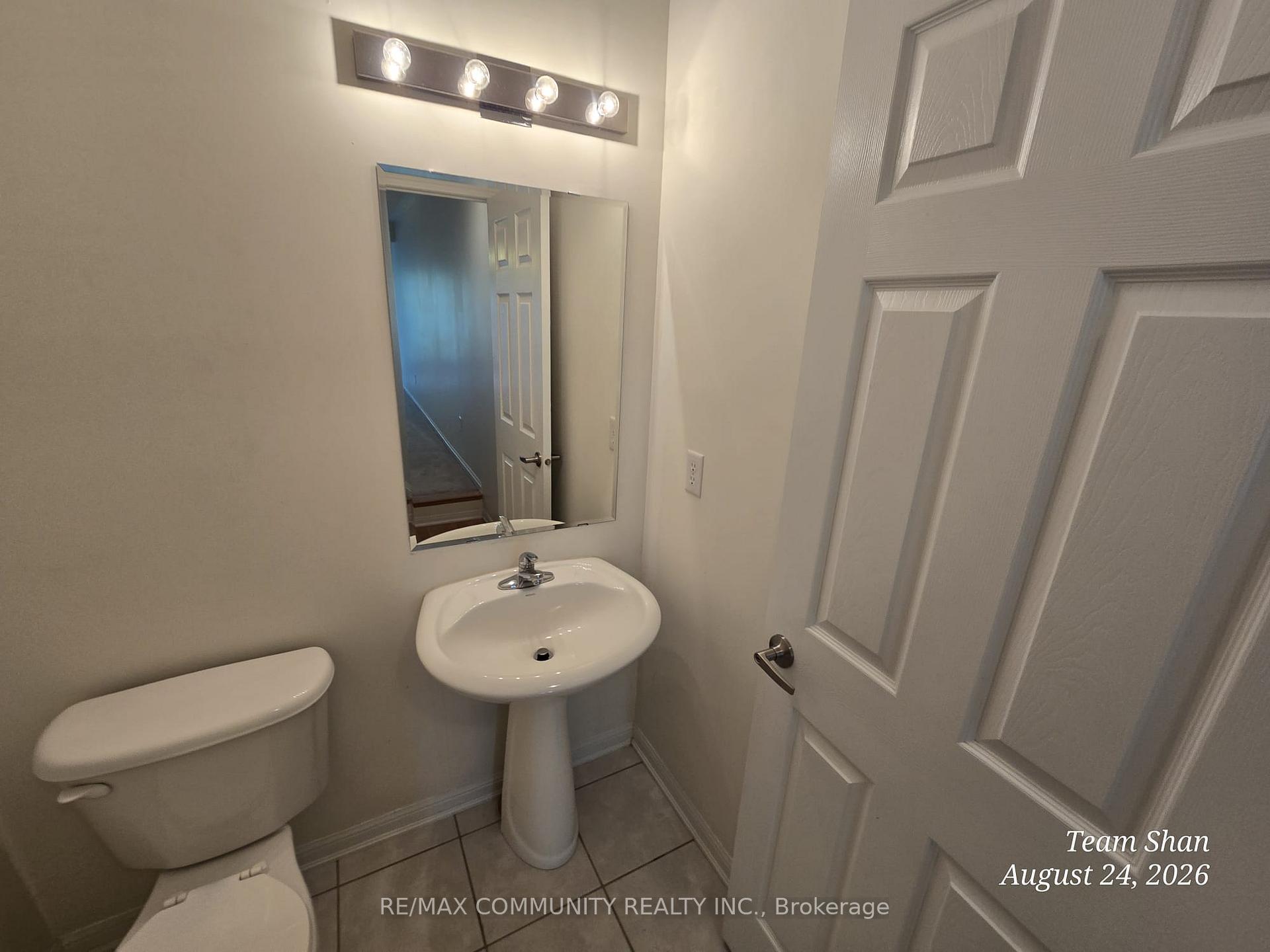 Photo 20 of 49 Ferguson Street, Scarborough, Clairlea-Birchmount — HOMEH
