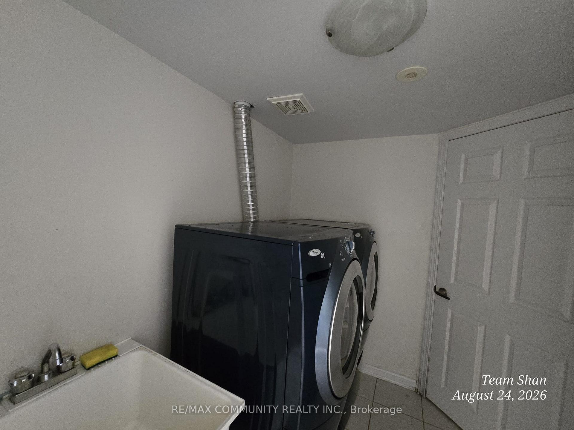 Photo 22 of 49 Ferguson Street, Scarborough, Clairlea-Birchmount — HOMEH